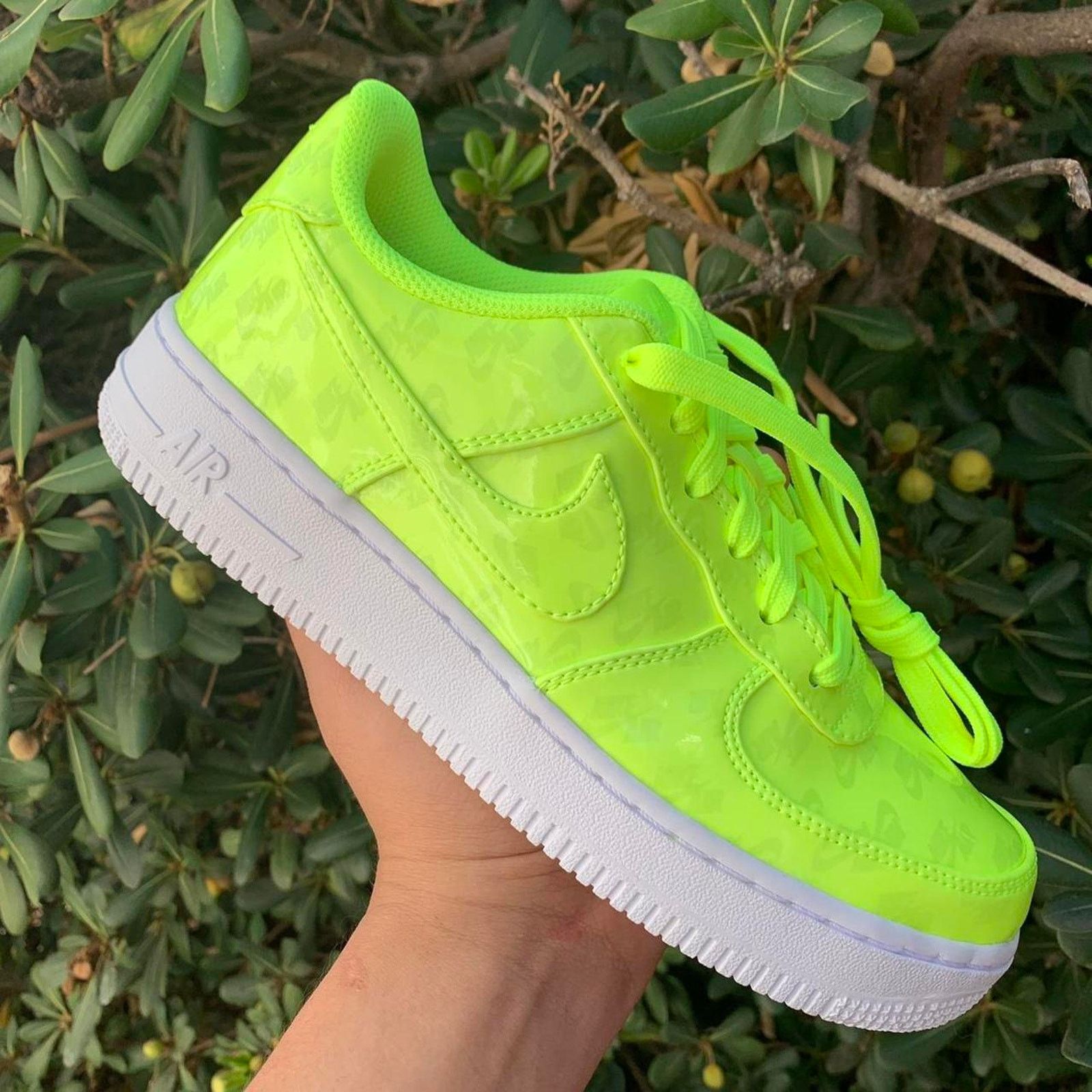 Nike Nike Air Force 1 Low “Volt" 8W Size US 8 / IT 38 - 2 Thumbnail