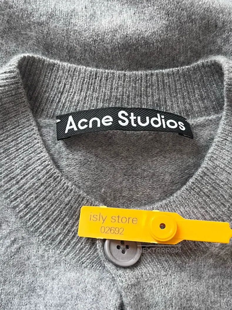 Acne Studios Acne Studios Crew Neck Cardigan Solid Color Wool Single Br Size XS / US 0-2 / IT 36-38 - 5 Thumbnail