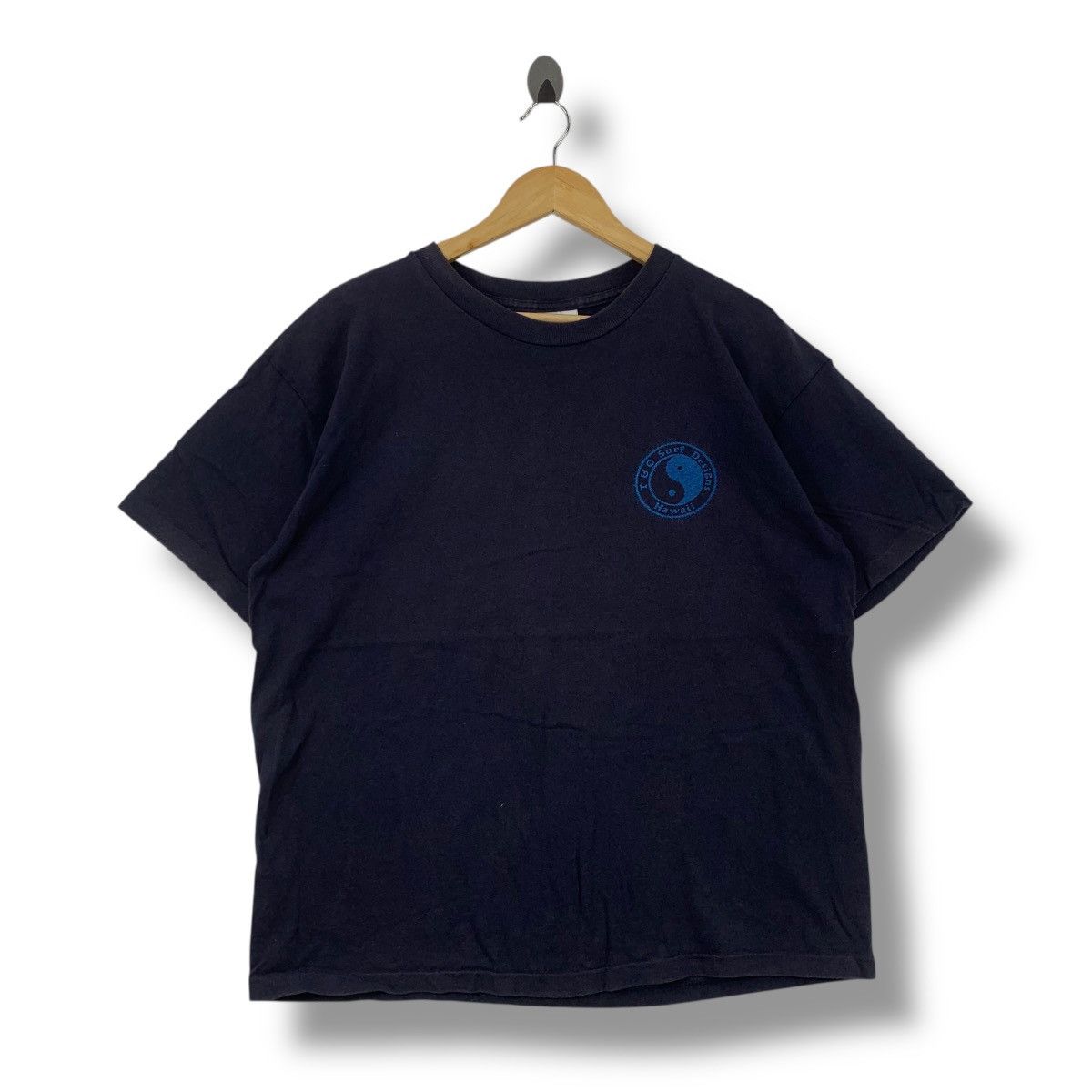 Vintage Vintage 90's T&C SURF Designs Hawaii Big Logo Surf Tee Shirt Size US L / EU 52-54 / 3 - 3 Thumbnail
