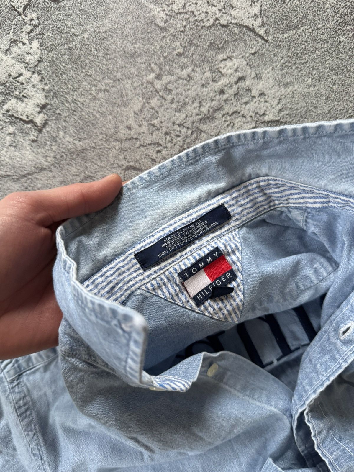 Tommy Hilfiger × Vintage Tommy Hilfiger Wmns vintage denim shirt button up polo tee Size M / US 6-8 / IT 42-44 - 17 Thumbnail