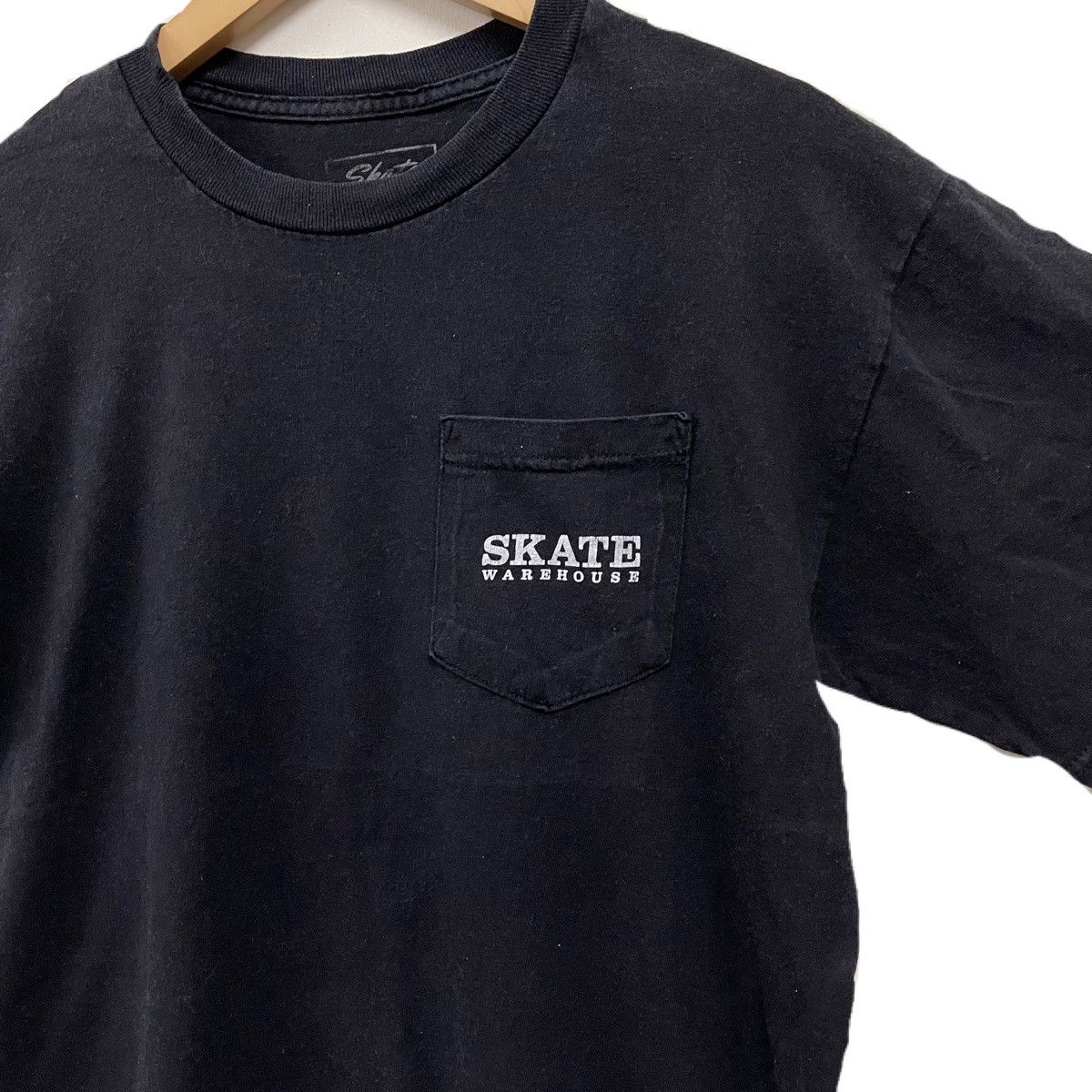 Santa Cruz Skateboards Skate Warehouse Tshirt Size US M / EU 48-50 / 2 - 2 Thumbnail