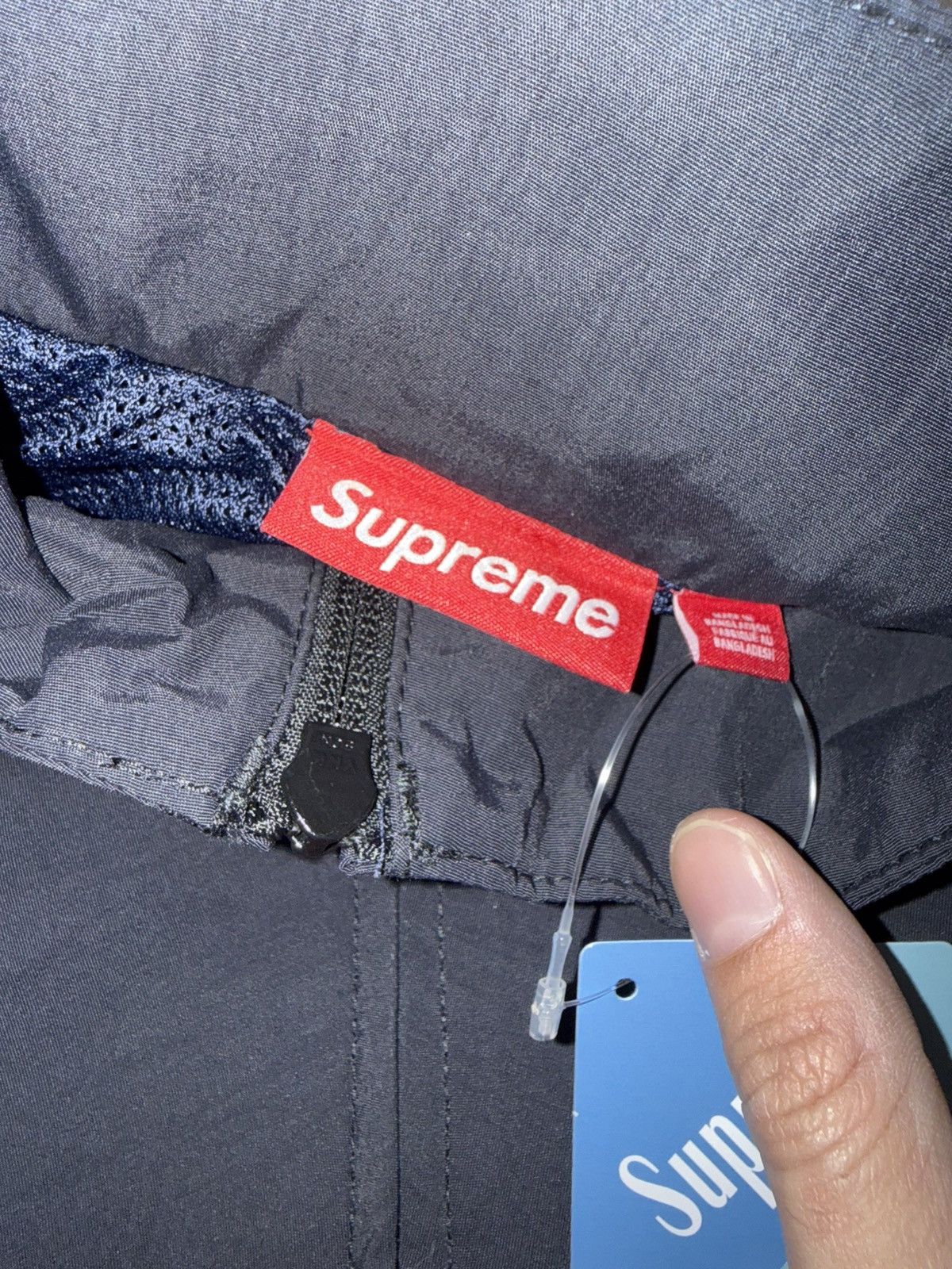 Supreme SUPREME LOGO TAPING TRACK PANT (NAVY) (M) SS26 Size US M / EU 48-50 / 2 - 4 Thumbnail