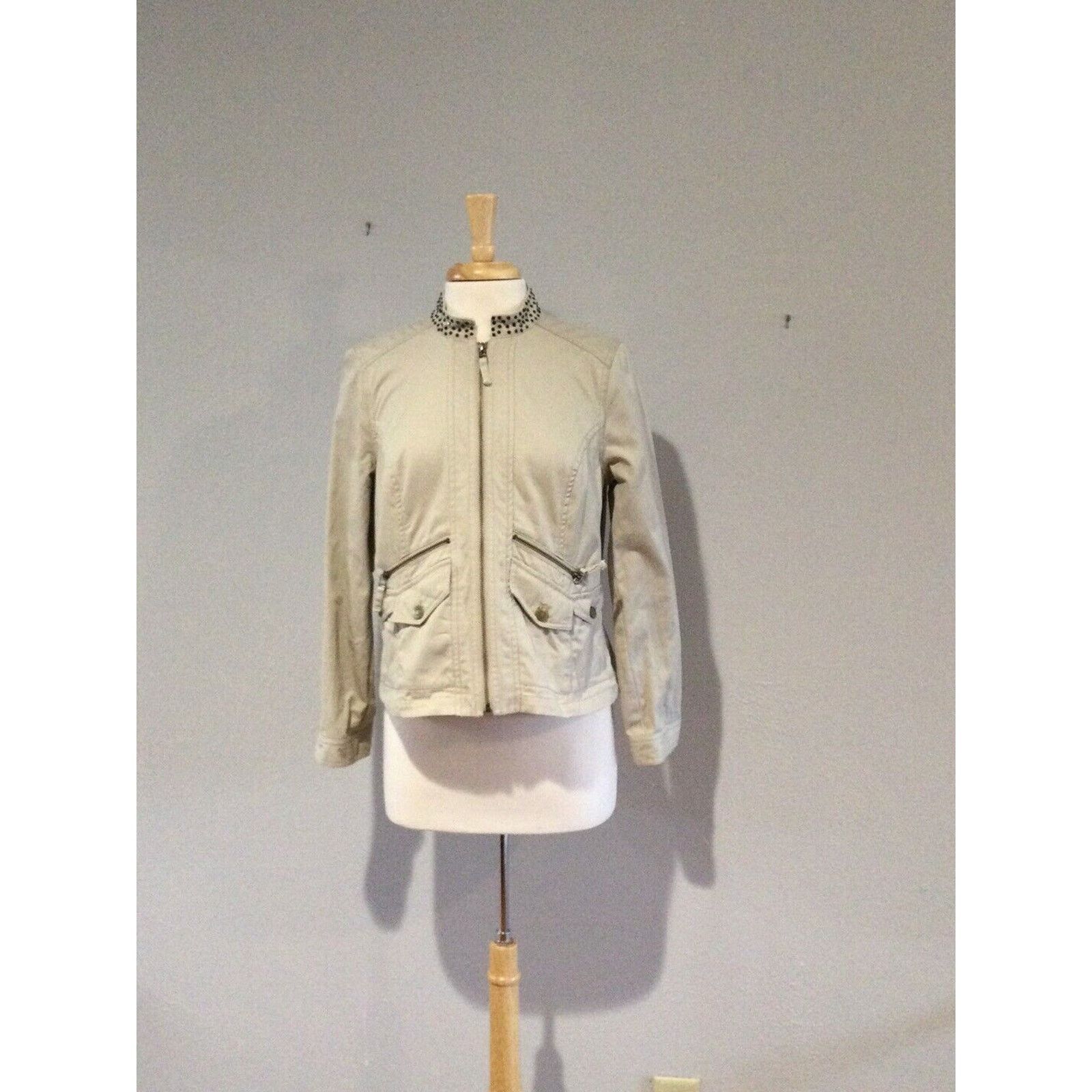 Chicos Chicos Tan Zip Front Rhinestone Collar Cotton Size 1/M Size M / US 6-8 / IT 42-44 - 1 Thumbnail