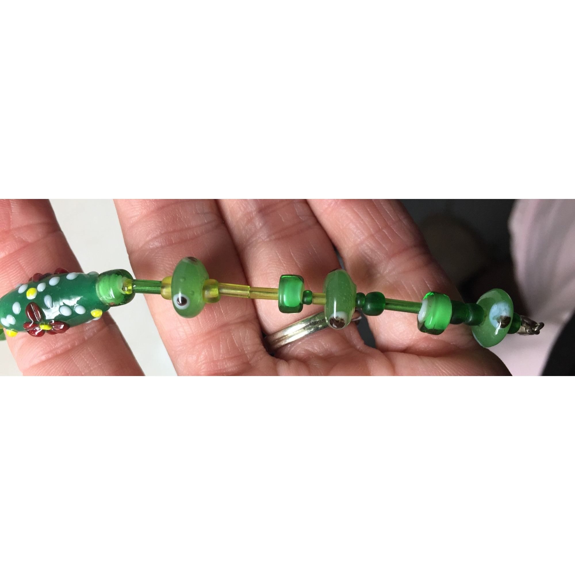 Other Women's/Girl's Green Beaded Bracelet Size ONE SIZE - 7 Thumbnail