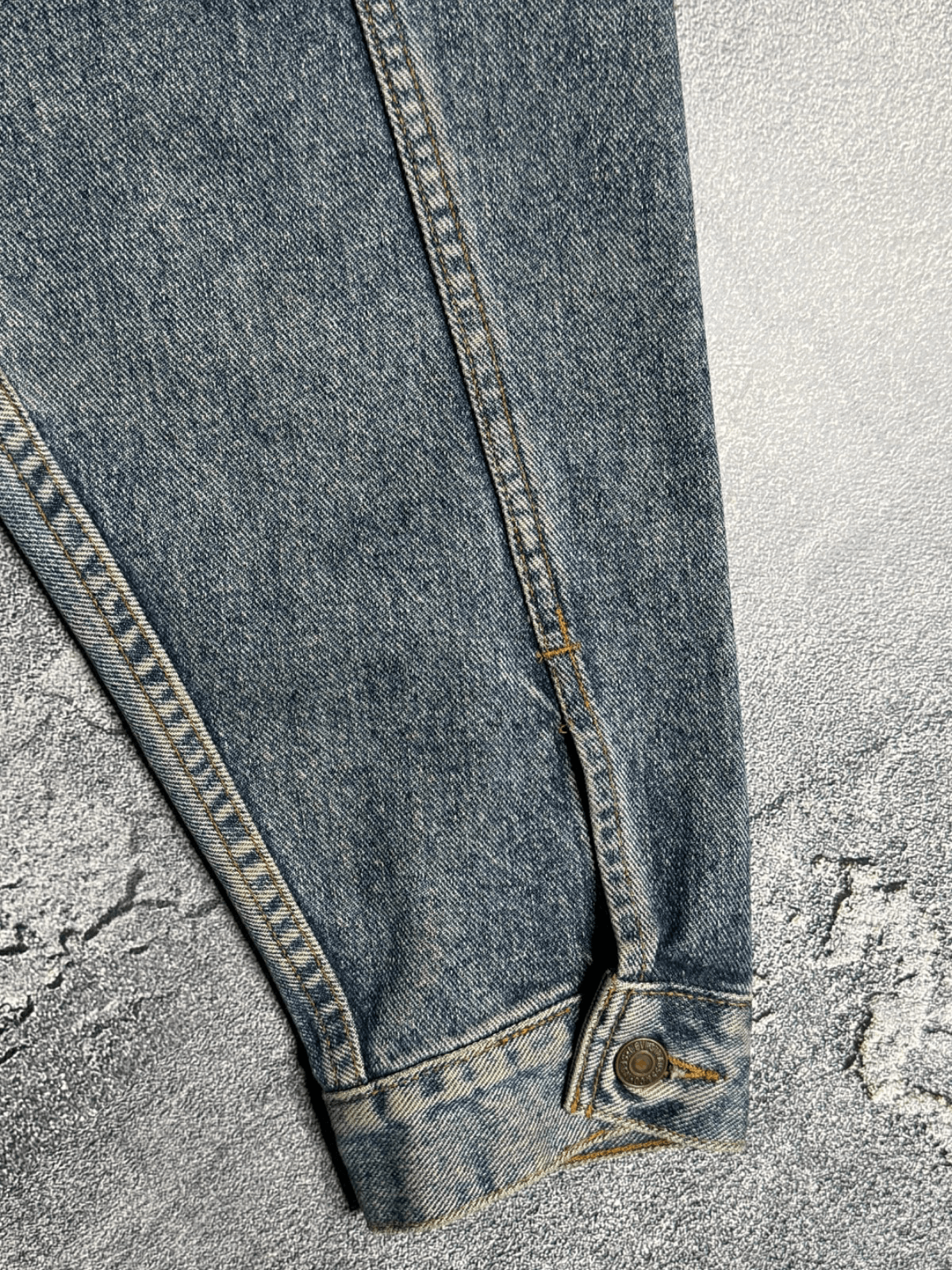 Levi's rare Levi’s Denim Trucker Jacket Size L Size US L / EU 52-54 / 3 - 7 Thumbnail