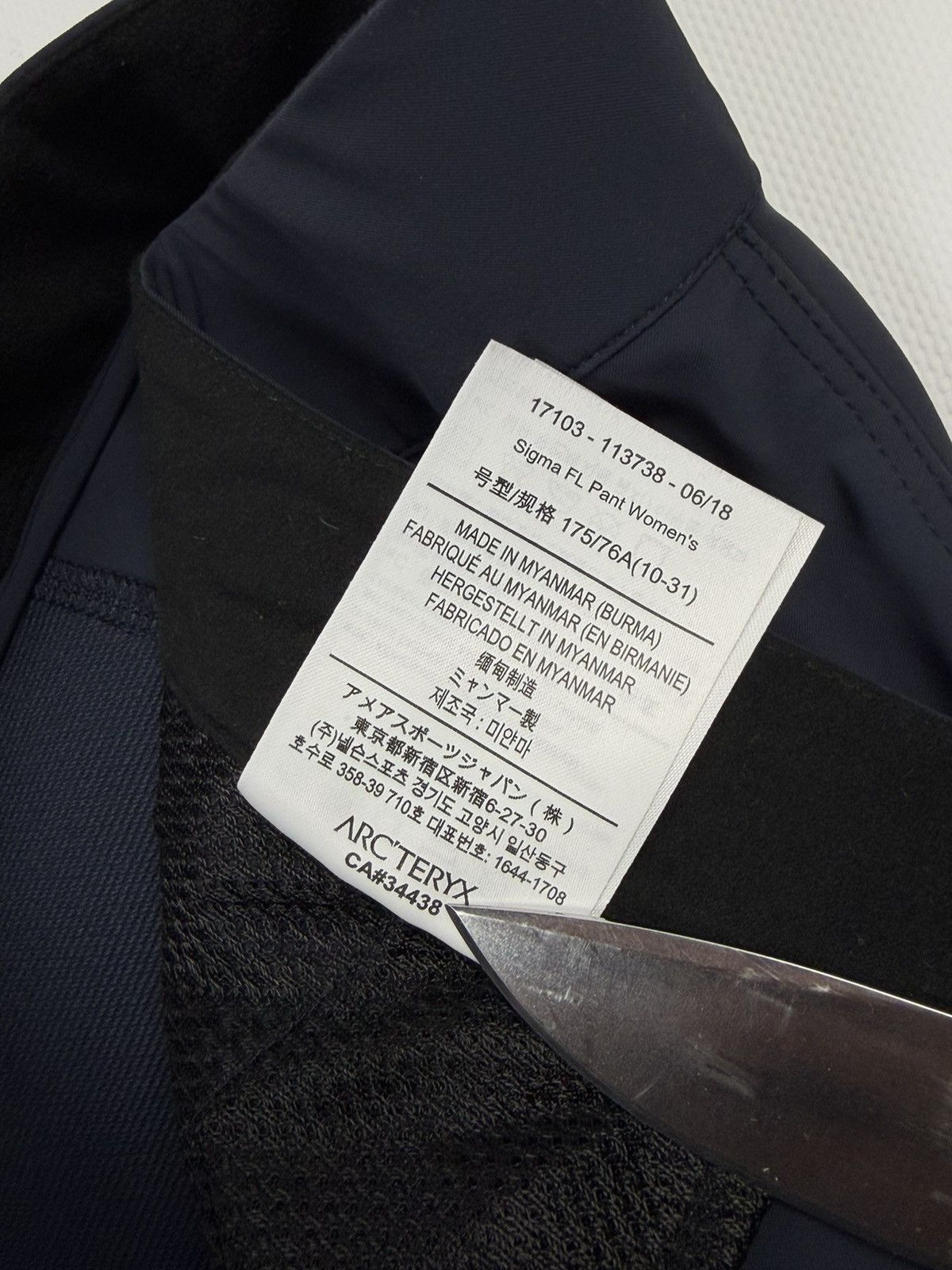 Arc'teryx Arcteryx Sigma FL Pants Lightweight Hiking Outdoor Gorpcore Size 32" / US 10 / IT 46 - 14 Thumbnail