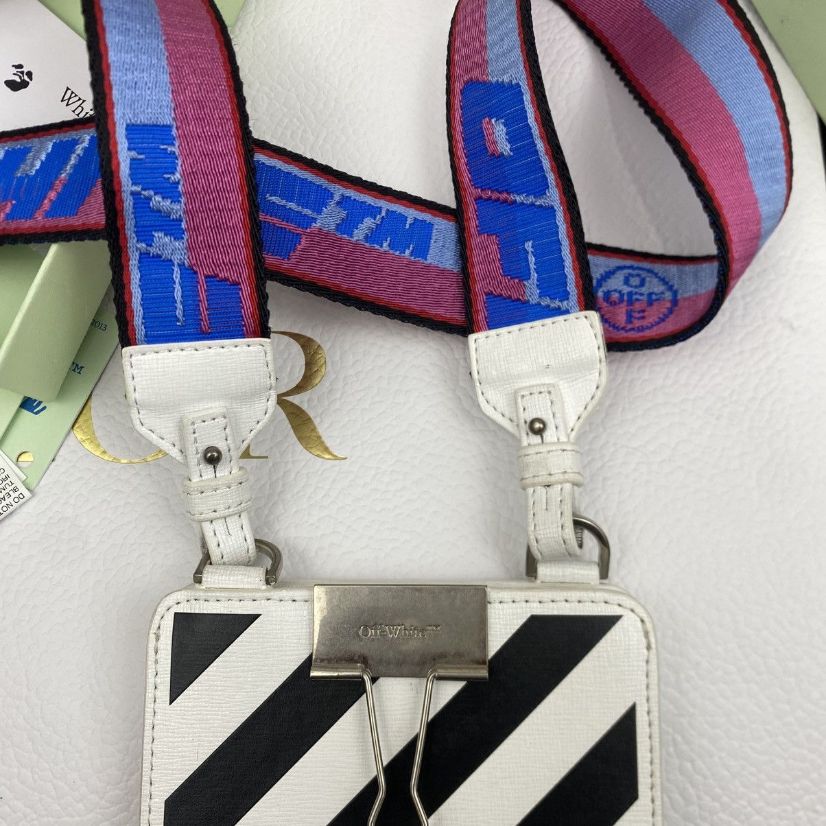 Off-White Off White Virgil Abloh Logo Crossbody Shoulder IPHONE Bag Size ONE SIZE - 18 Thumbnail