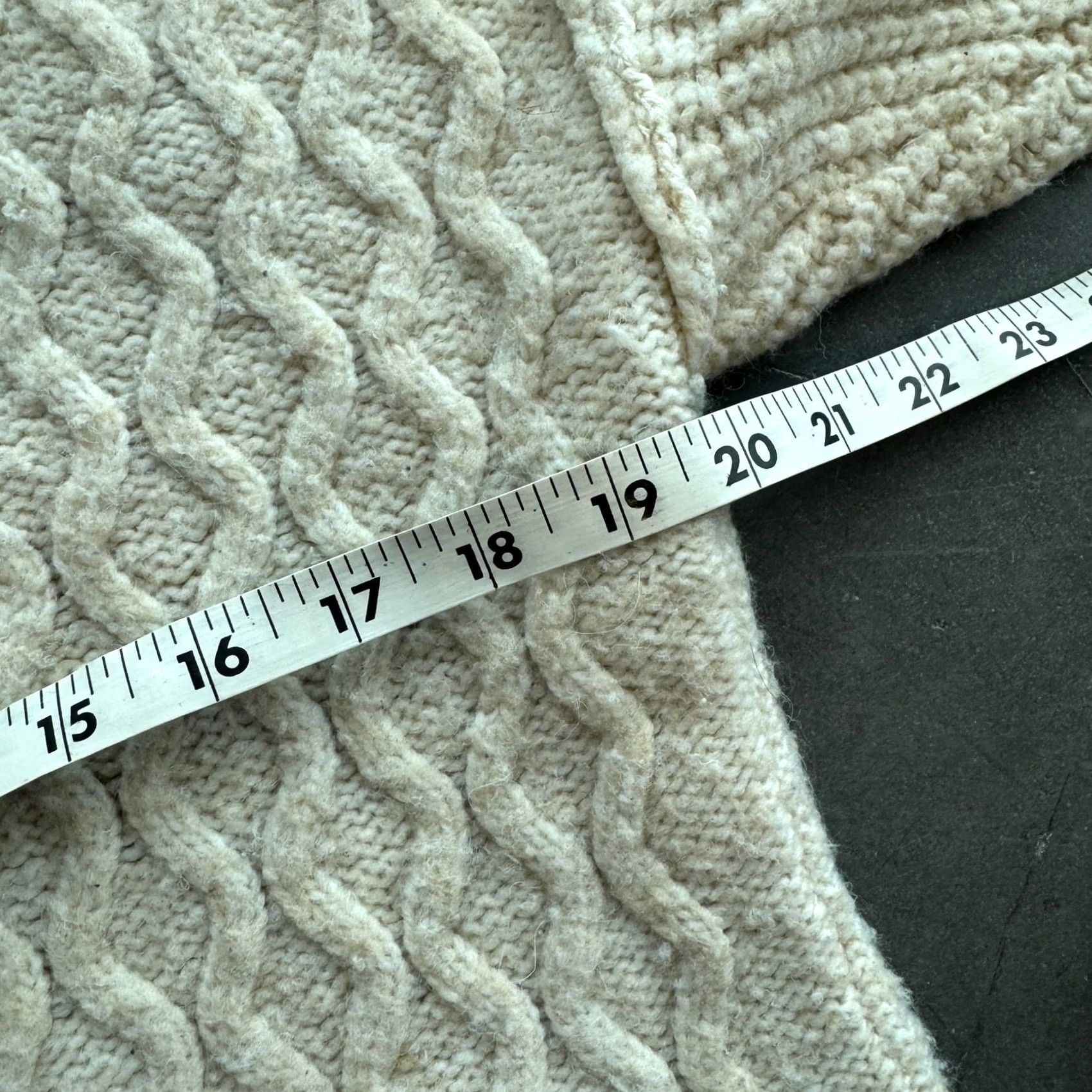 American Eagle Outfitters VINTAGE American Eagle Outfitters Cable Knit Cardigan Beige Women XS Sweater Knit Long Sleeve V-Neck Casual All Seasons Size XS Size XS / US 0-2 / IT 36-38 - 4 Thumbnail