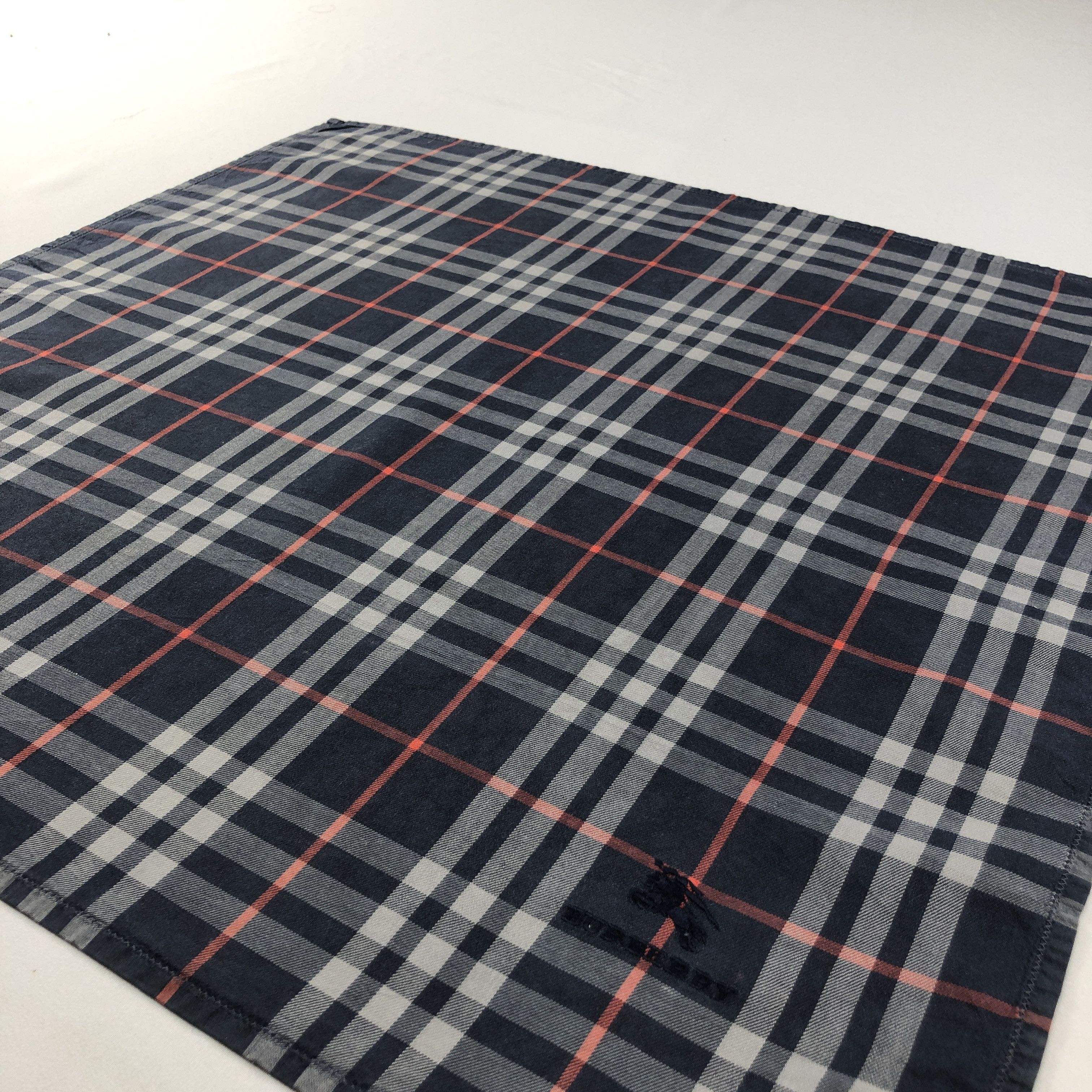 Burberry Burberry Handkerchief Neckerchief Bandana H3087 Size ONE SIZE - 2 Thumbnail
