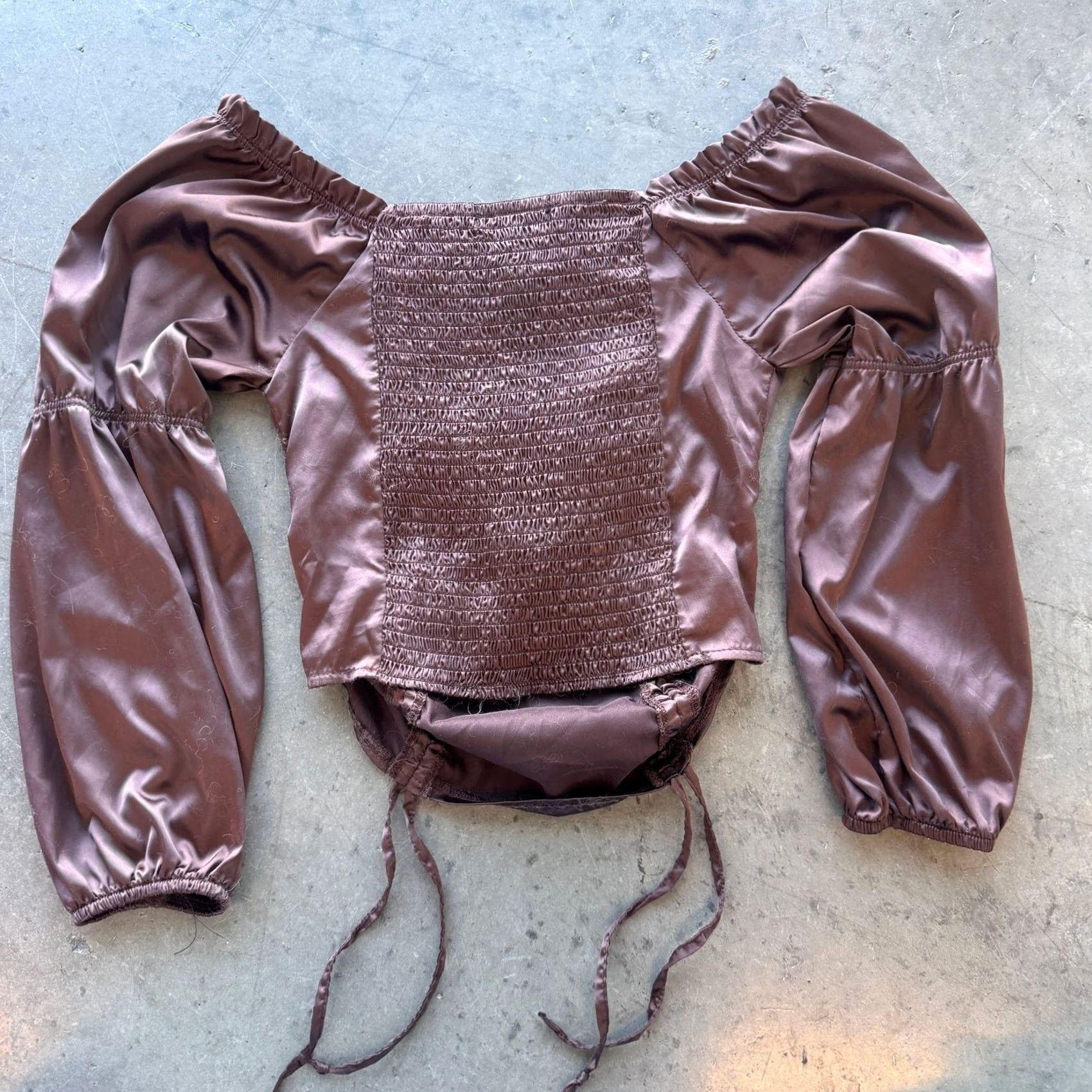 Vintage VINTAGE Y2k Brown Satin Medieval Tie Scrunch Longsleeeve Women’s Blouse Small Size S / US 4 / IT 40 - 2 Thumbnail