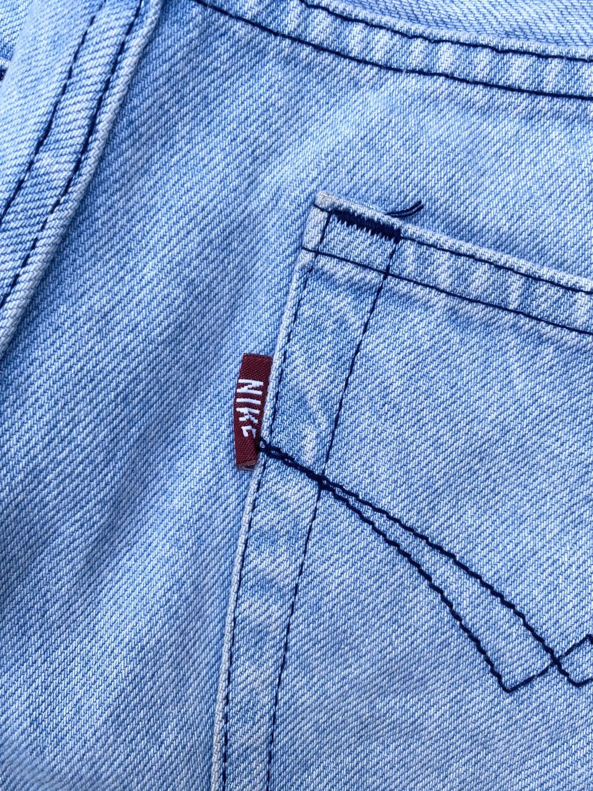 Nike × Vintage 1990s - Nike Light Wash Jeans Wear Size US 31 - 15 Thumbnail