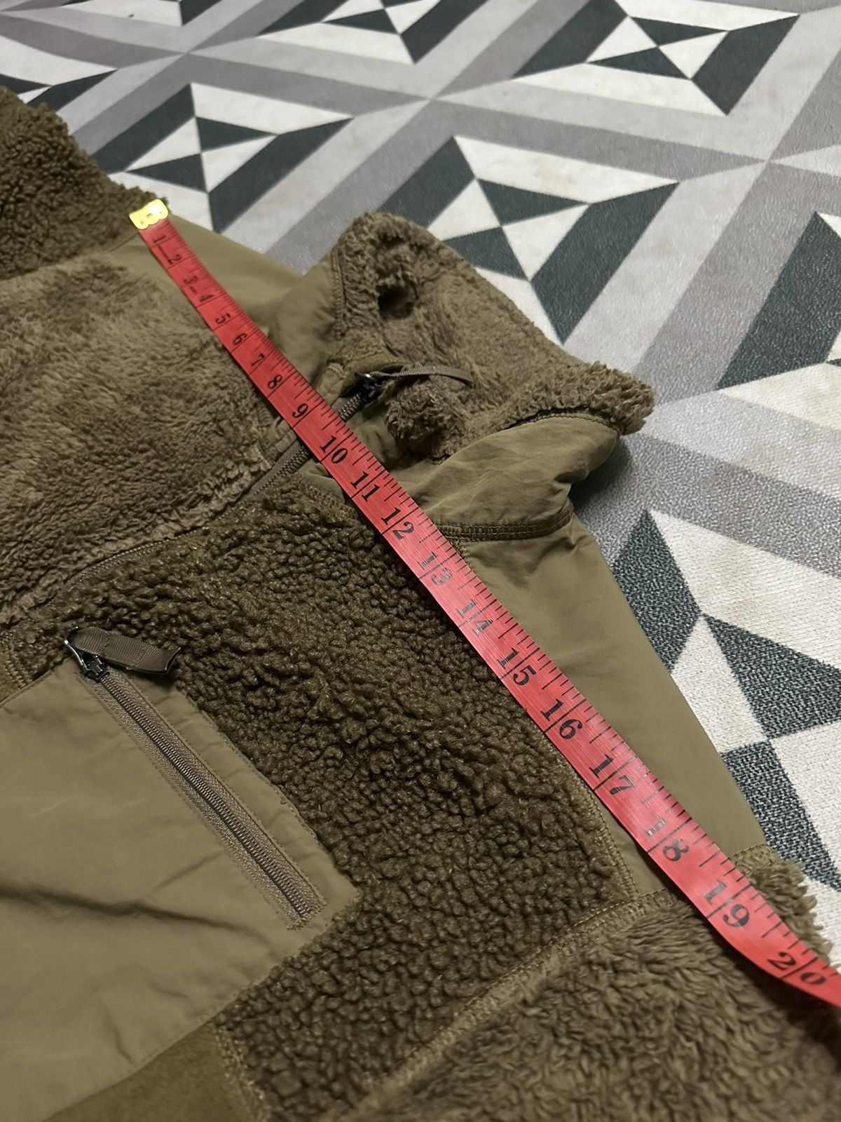 Engineered Garments × Uniqlo Engineered Garments patchwork deep pile fleece jacket Size US S / EU 44-46 / 1 - 11 Thumbnail