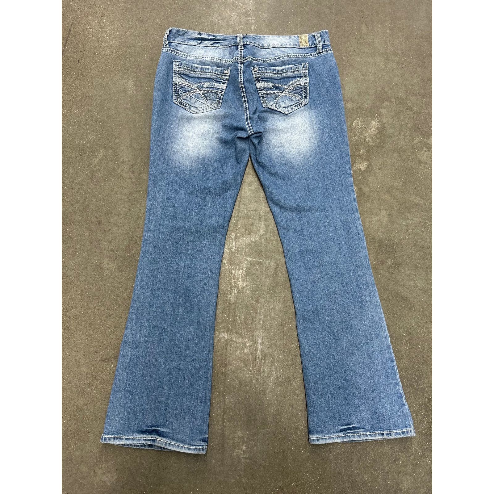 Vintage Y2K Rhythm in Blues Flared Jeweled True Religion tyle Jeans Size 30" / US 8 / IT 44 - 2 Thumbnail