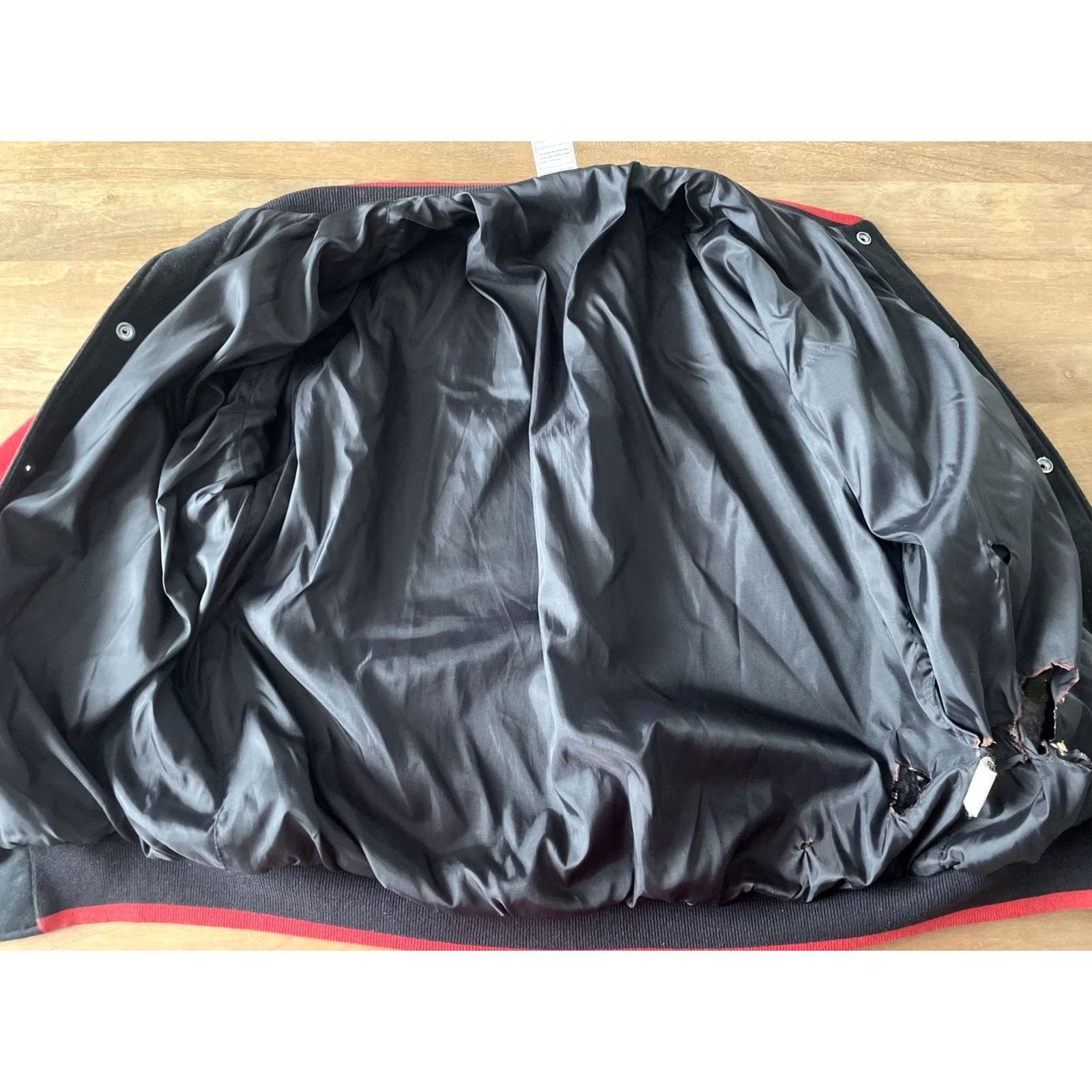 Fruit Of The Loom VINTAGE Fruit of the Loom Varsity Jacket Jacket L Black Red Cotton Retro Mens 90s College Sports Vietnam? Size US L / EU 52-54 / 3 - 3 Thumbnail