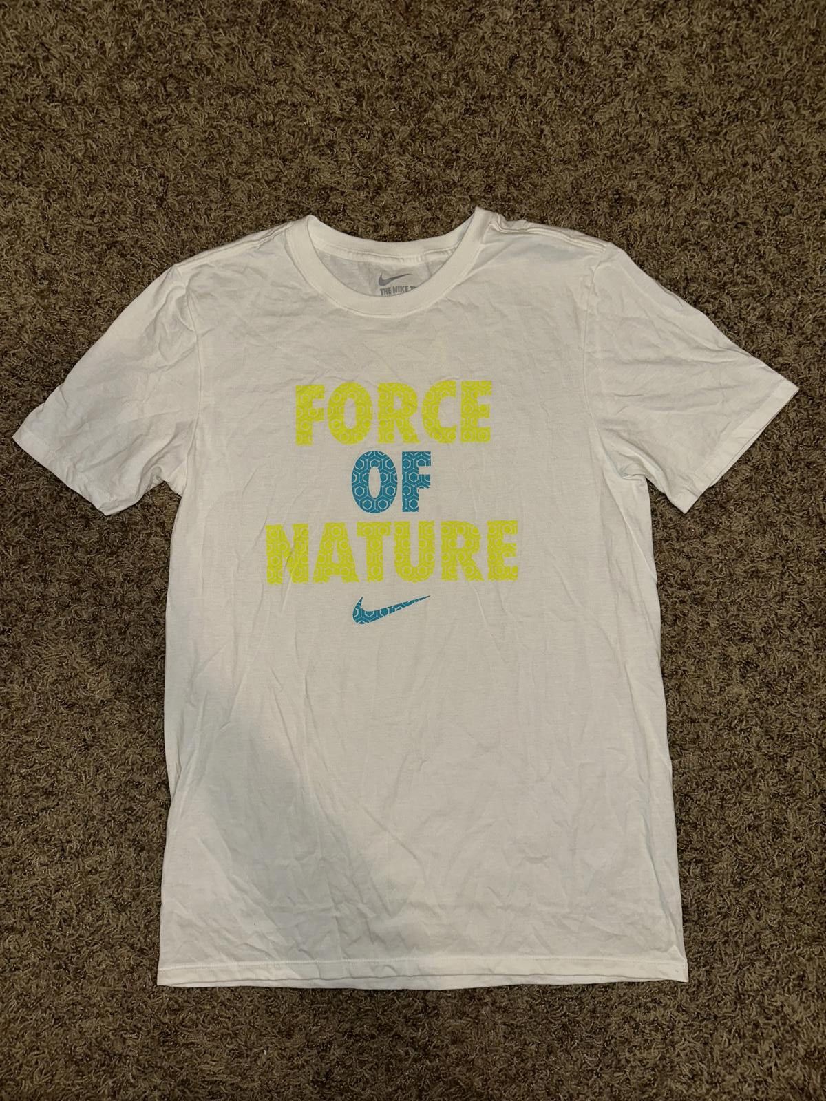 Nike Nike Run Club Force Of Nature Graphic Tee Size US S / EU 44-46 / 1 - 1 Thumbnail