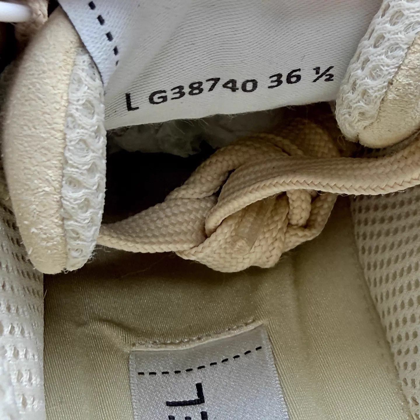 Chanel CHANEL Yellow Quilted CC Sneakers 36.5 99 New Size US 6 / IT 36 - 7 Thumbnail