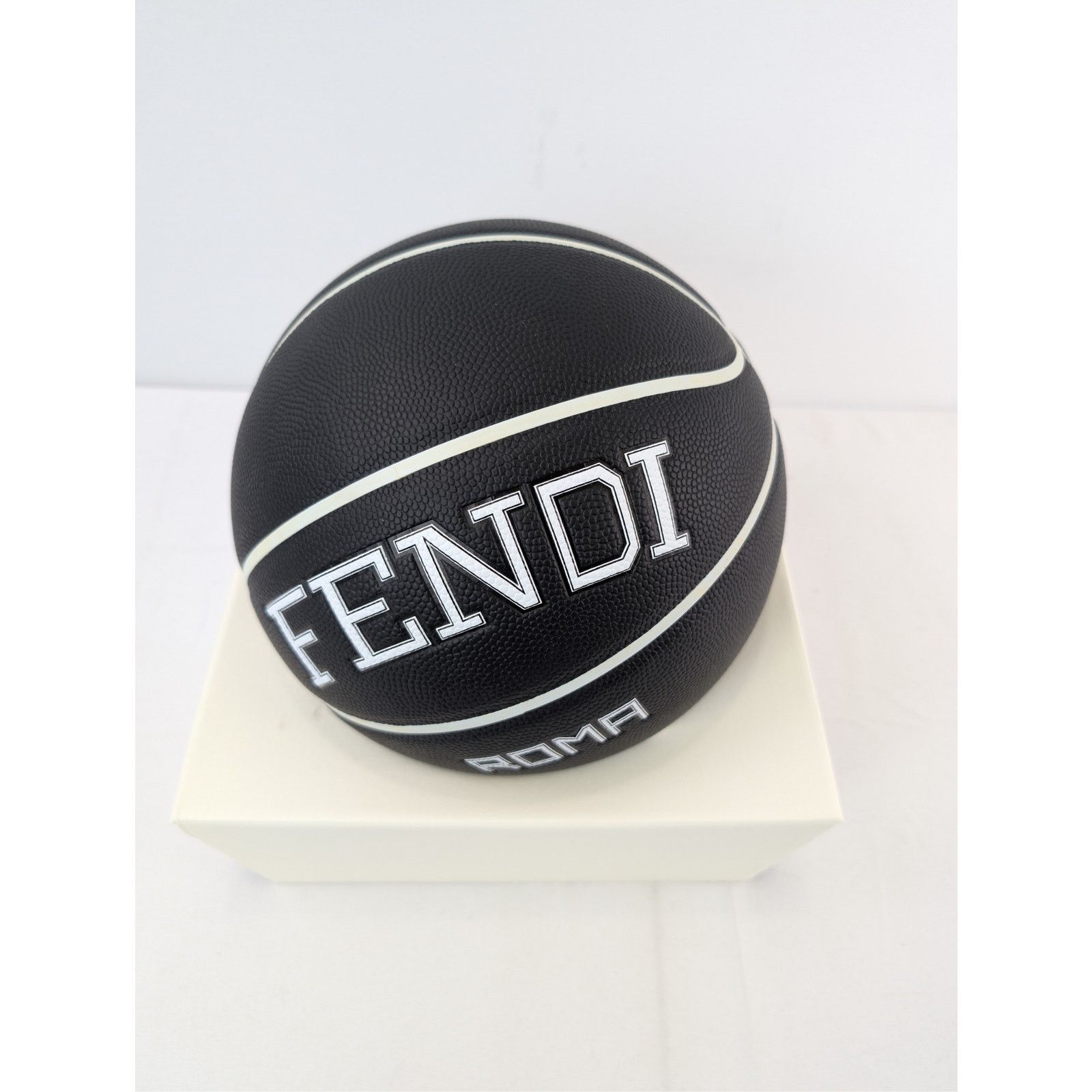 Fendi o1rshd1 Size: OS/ M.City Sport Basket Ball / Polyamide Black Size ONE SIZE - 3 Thumbnail