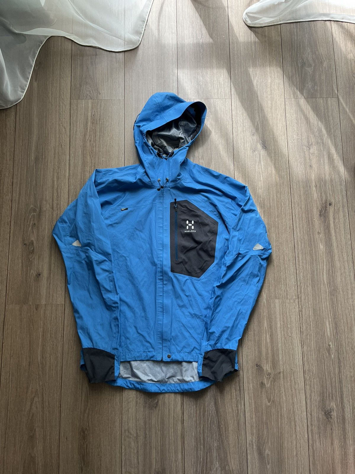 Haglofs Haglofs x goretex lightweight windbreaker jacket . Size US M / EU 48-50 / 2 - 1 Thumbnail