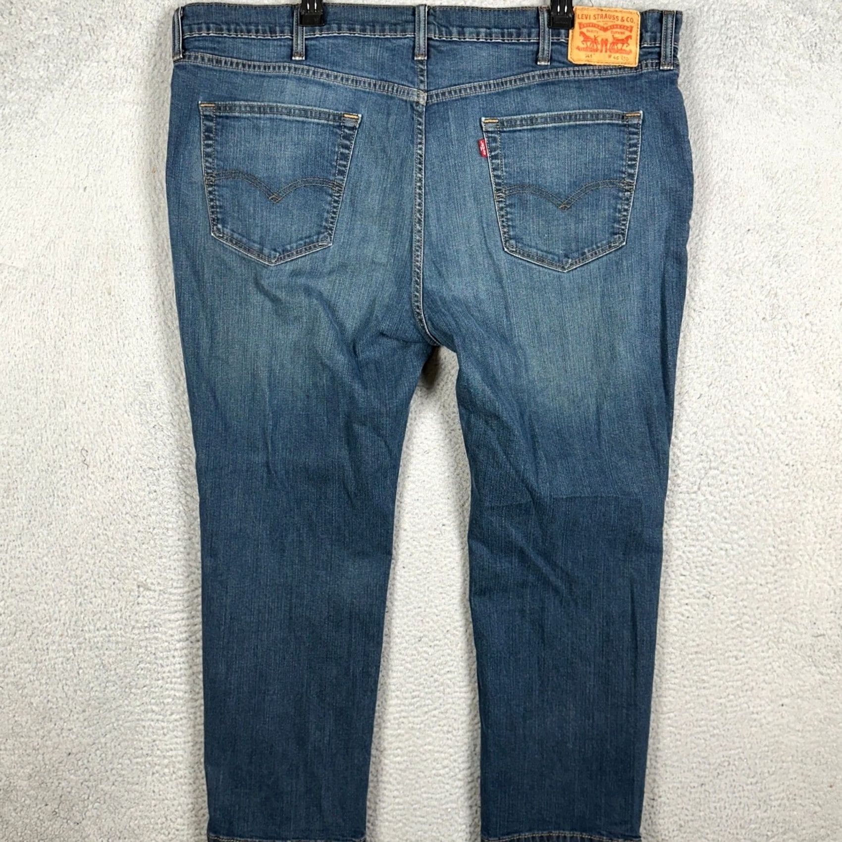Levi's Levi's 541 Athletic Taper Jeans Mens 46x30 Blue Denim 5-Pocket Zip Regular Fit Tapered Red Tab Size US 30 / EU 46 - 2 Thumbnail