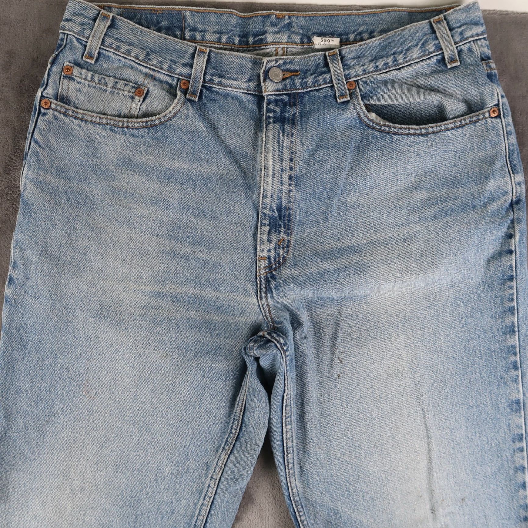 Levi's VINTAGE Levi's 550 Jeans Men 38x34 36x33 Relaxed Fit Denim Blue 90s USA Belt Loops 5-Pocket Size US 38 / EU 54 - 3 Thumbnail