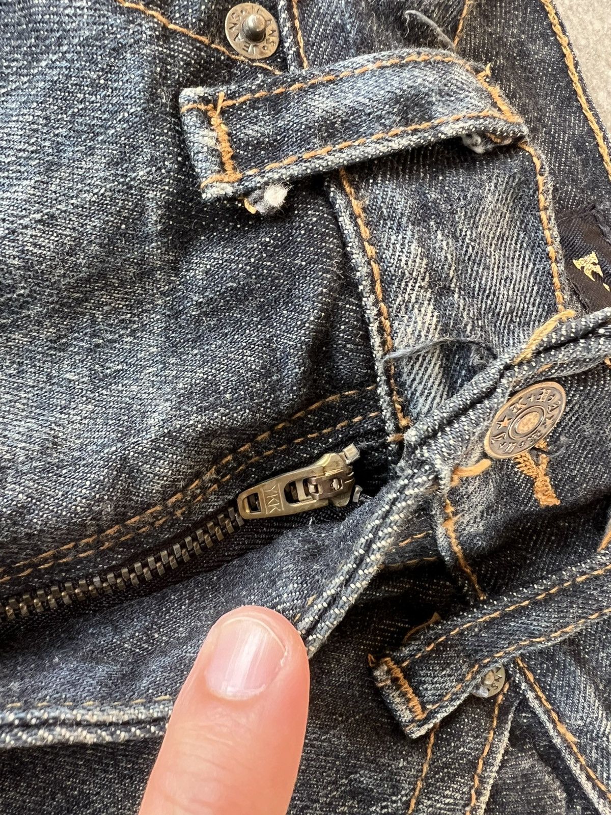 Japanese Brand K.U.I BONES DISTRESSED CLAW JEANS VERY RARE Size US 33 - 10 Thumbnail
