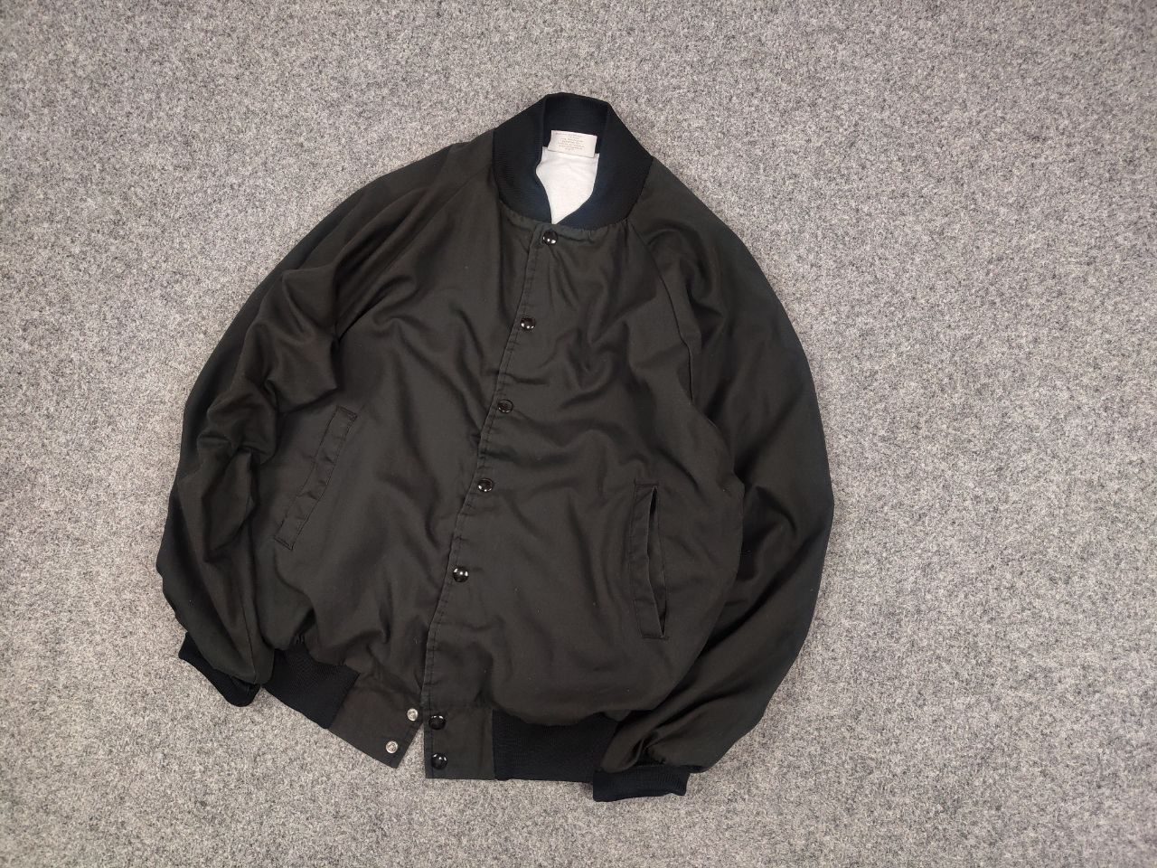 Vintage Vintage 90's Auburn USA Varsity Black Blank Bomber Jacket Size US M / EU 48-50 / 2 - 3 Thumbnail