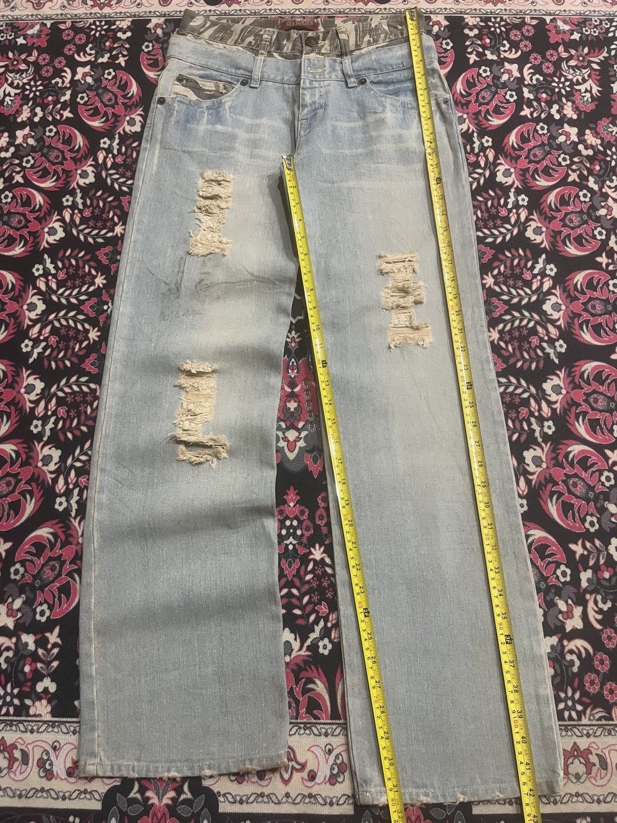 Travis Scott Japanese Brand Sky Bomber Camo Double Waist Distressed Jeans Size US 28 / EU 44 - 9 Thumbnail