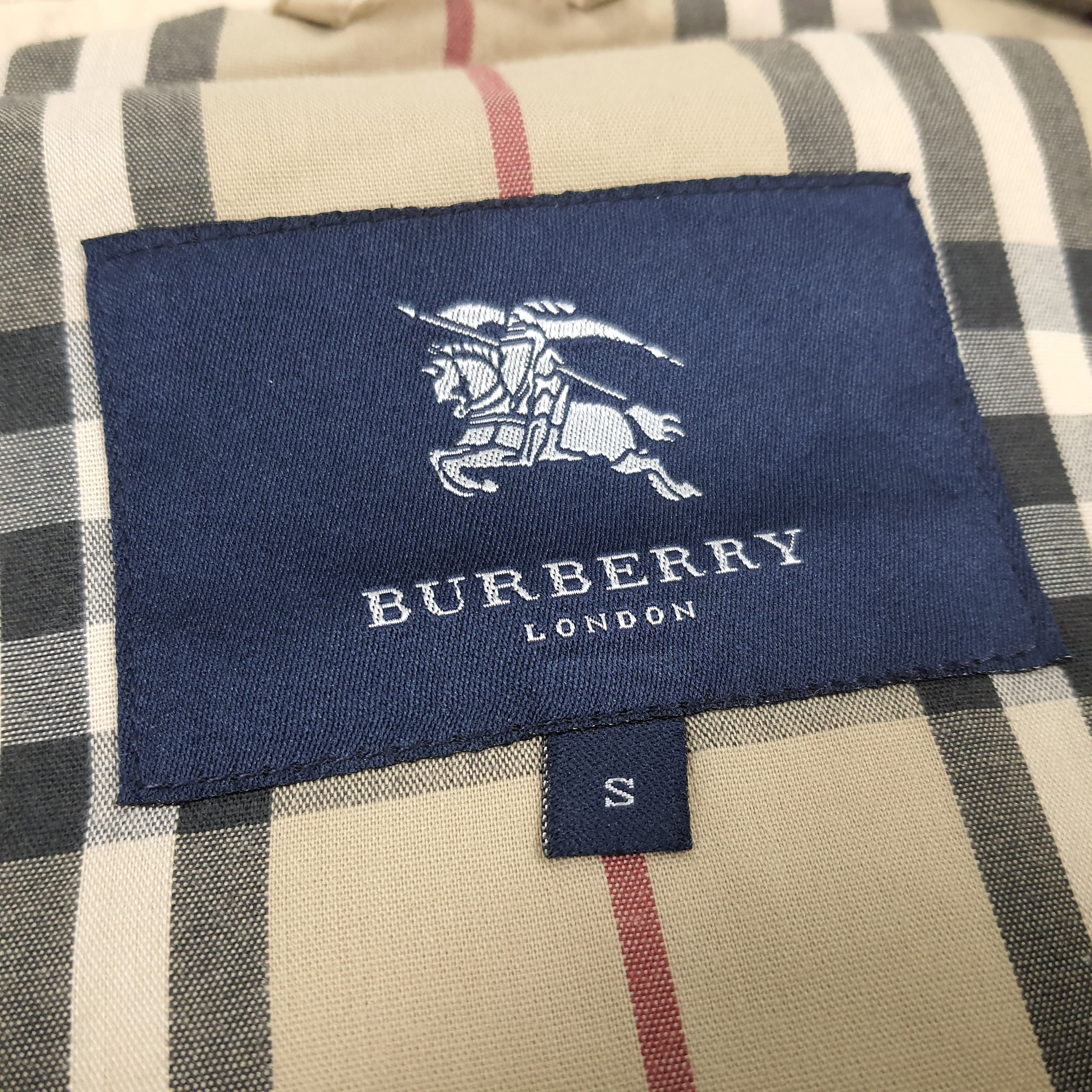 Burberry Vintage Burberry London Custom Spell Out Jacket Size US M / EU 48-50 / 2 - 4 Thumbnail