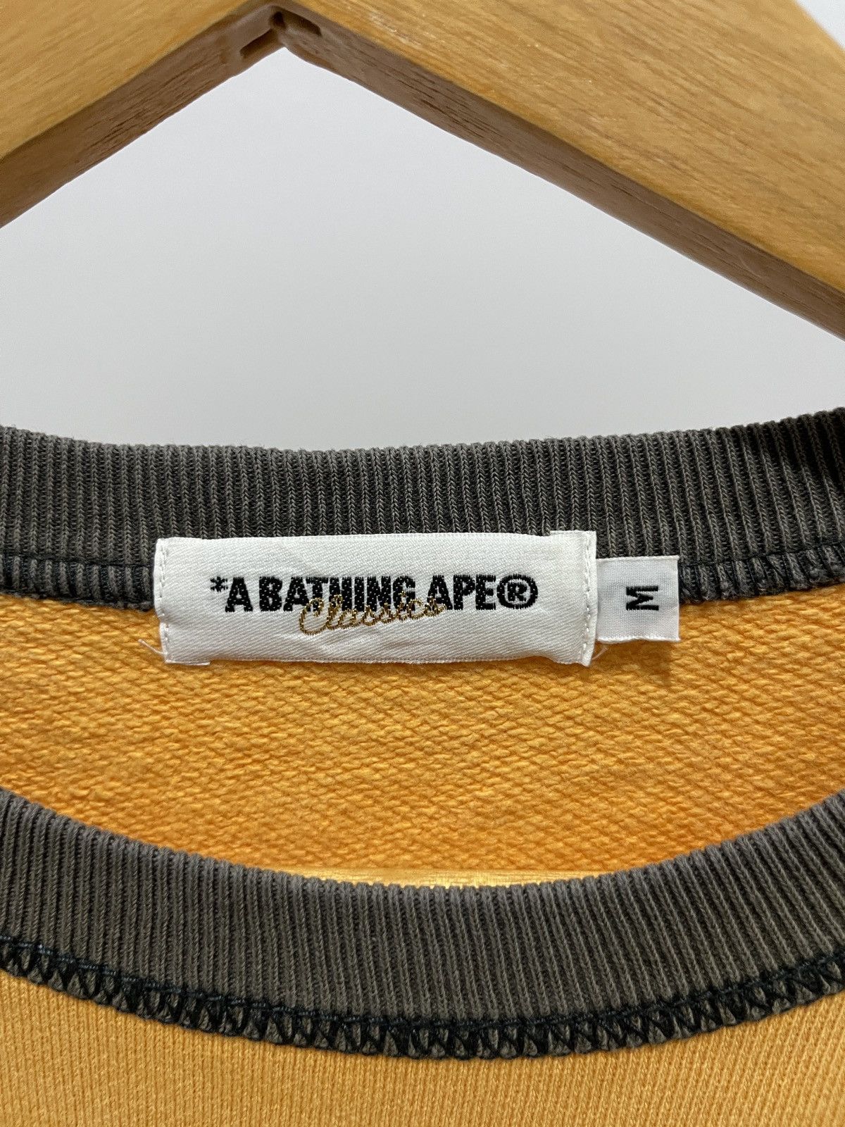 Bape Crewneck ABATHING APE 93 Logo Size US M / EU 48-50 / 2 - 5 Thumbnail