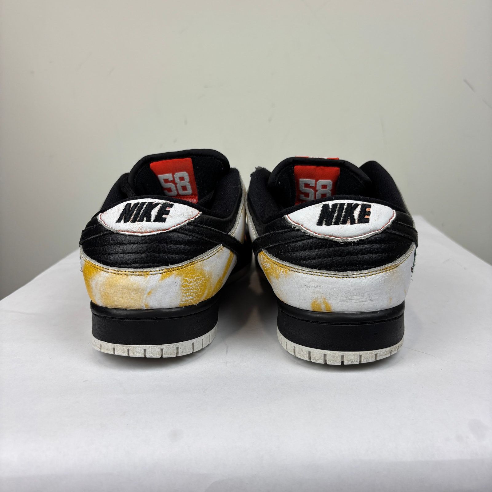 Nike Rare Nike Dunk SB Low Tie-Dye Raygun Shoes Sneakers 10.5 Size US 10.5 / EU 43-44 - 4 Thumbnail