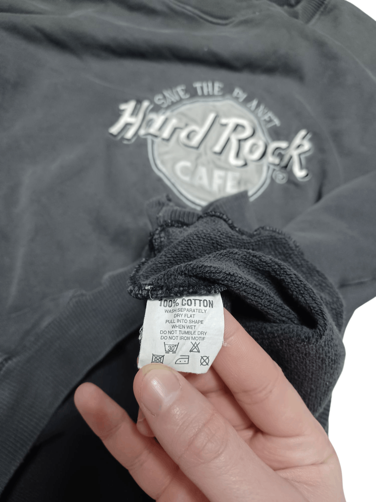 Hard Rock Cafe HARD ROCK CAFE PARIS DISTRESSED TOTAL VINTAGE SWEATSHIRT Size US XL / EU 56 / 4 - 9 Thumbnail
