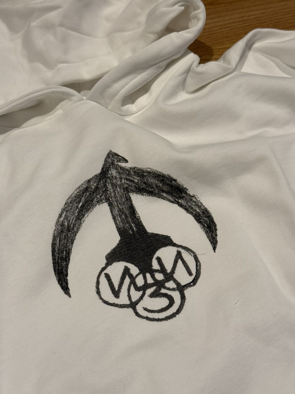 Gosha Rubchinskiy × Kanye West Gosha Yzy Crescent Hoodie White Size US XS / EU 42 / 0 - 4 Thumbnail
