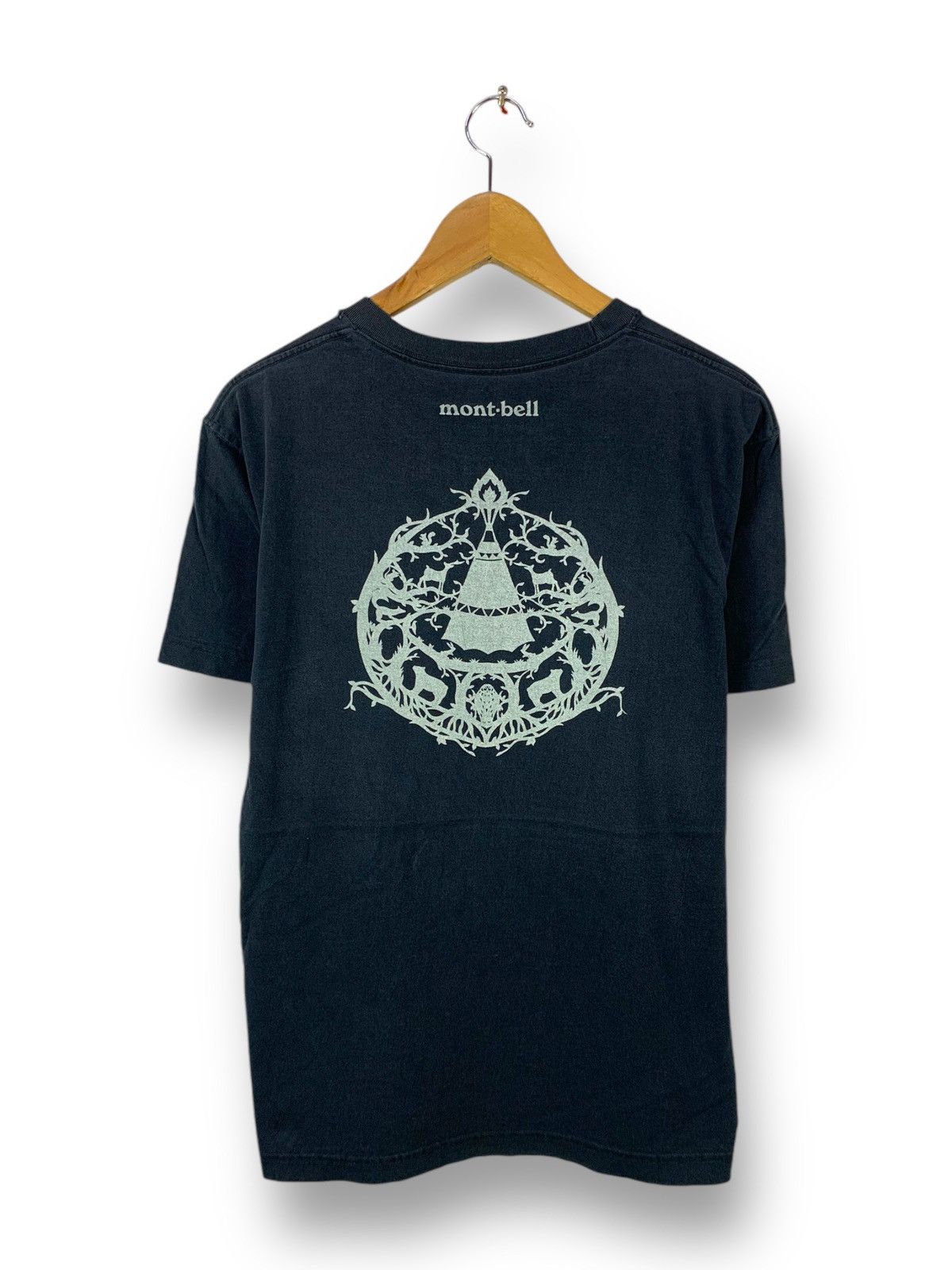 Montbell Steals! Montbell Outdoor Camping Gorpcore Tee Size US M / EU 48-50 / 2 - 1 Thumbnail