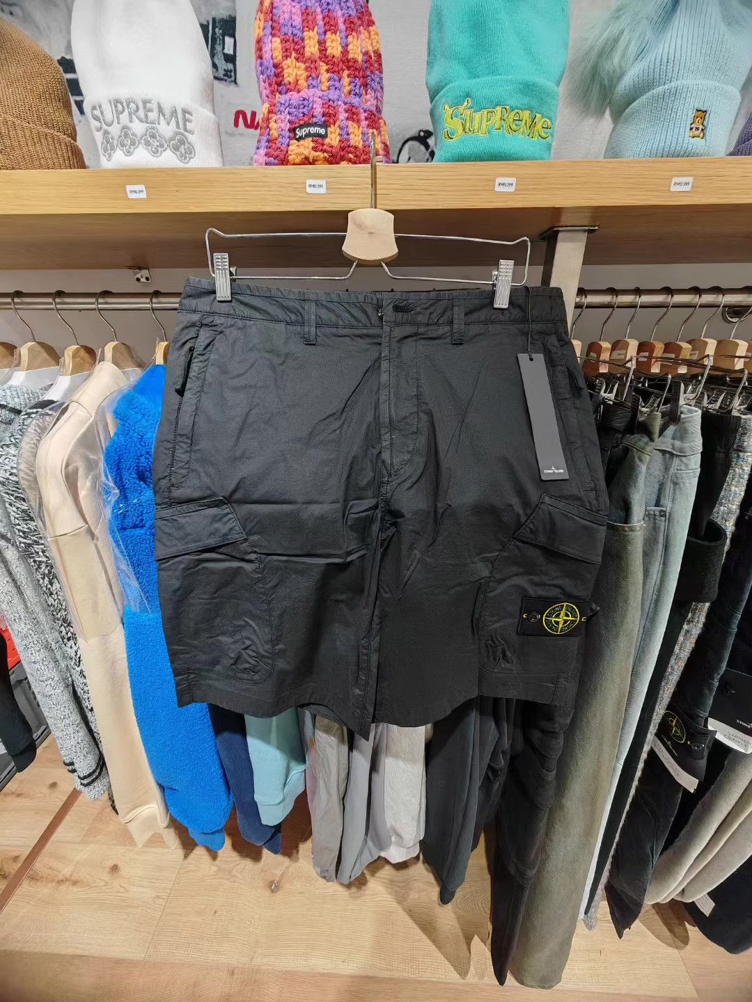 Stone Island Stone Island Blade Pocket Cargo Shorts Q15 Size US 36 / EU 52 - 2 Thumbnail