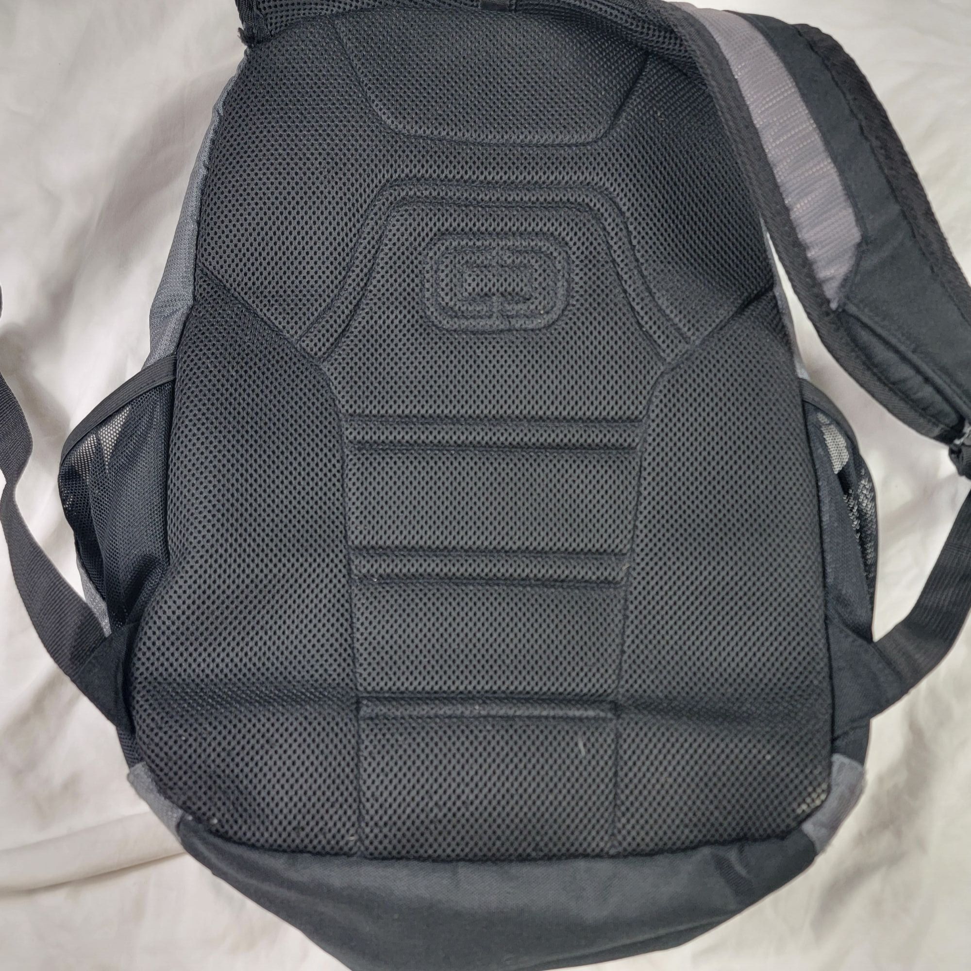 Ogio Ogio Black Gray Backpack Hiking Outdoors School College Outd Size ONE SIZE - 3 Thumbnail