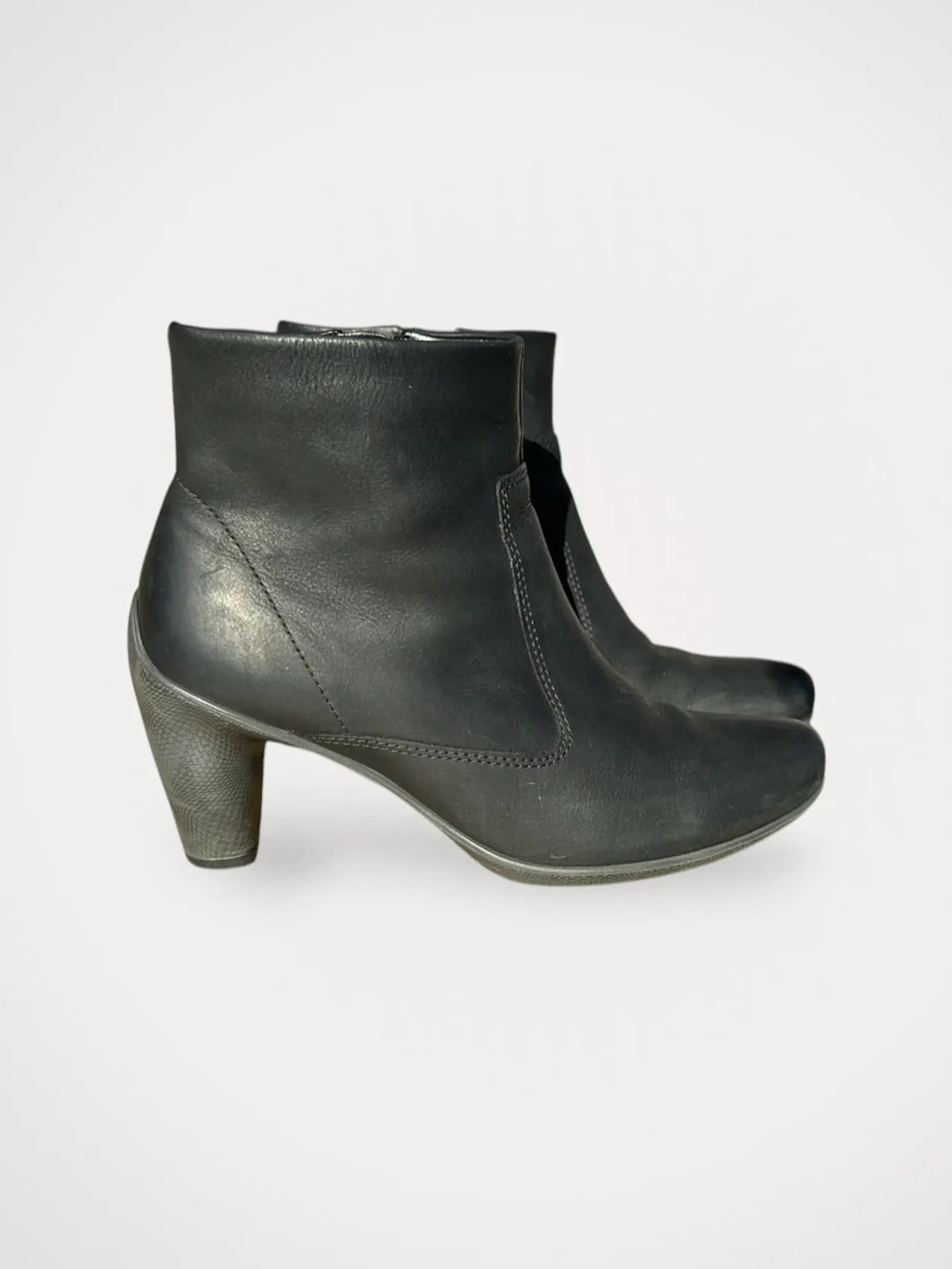 Ecco Ecco Skulptured 65 Lace up boots Size US 8 / IT 38 - 1 Thumbnail