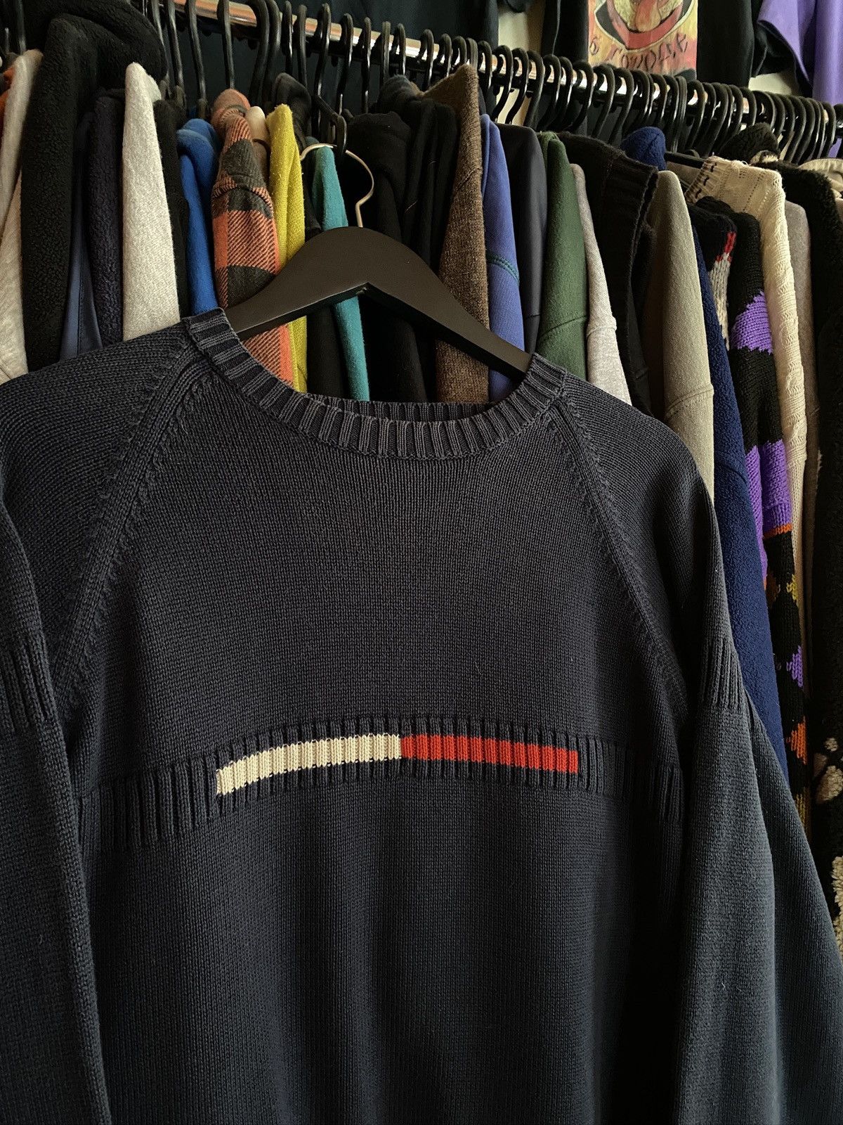 Tommy Hilfiger VINTAGE TOMMY HILFIGER BIG LOGO SWEATER 90s Size US L / EU 52-54 / 3 - 2 Thumbnail