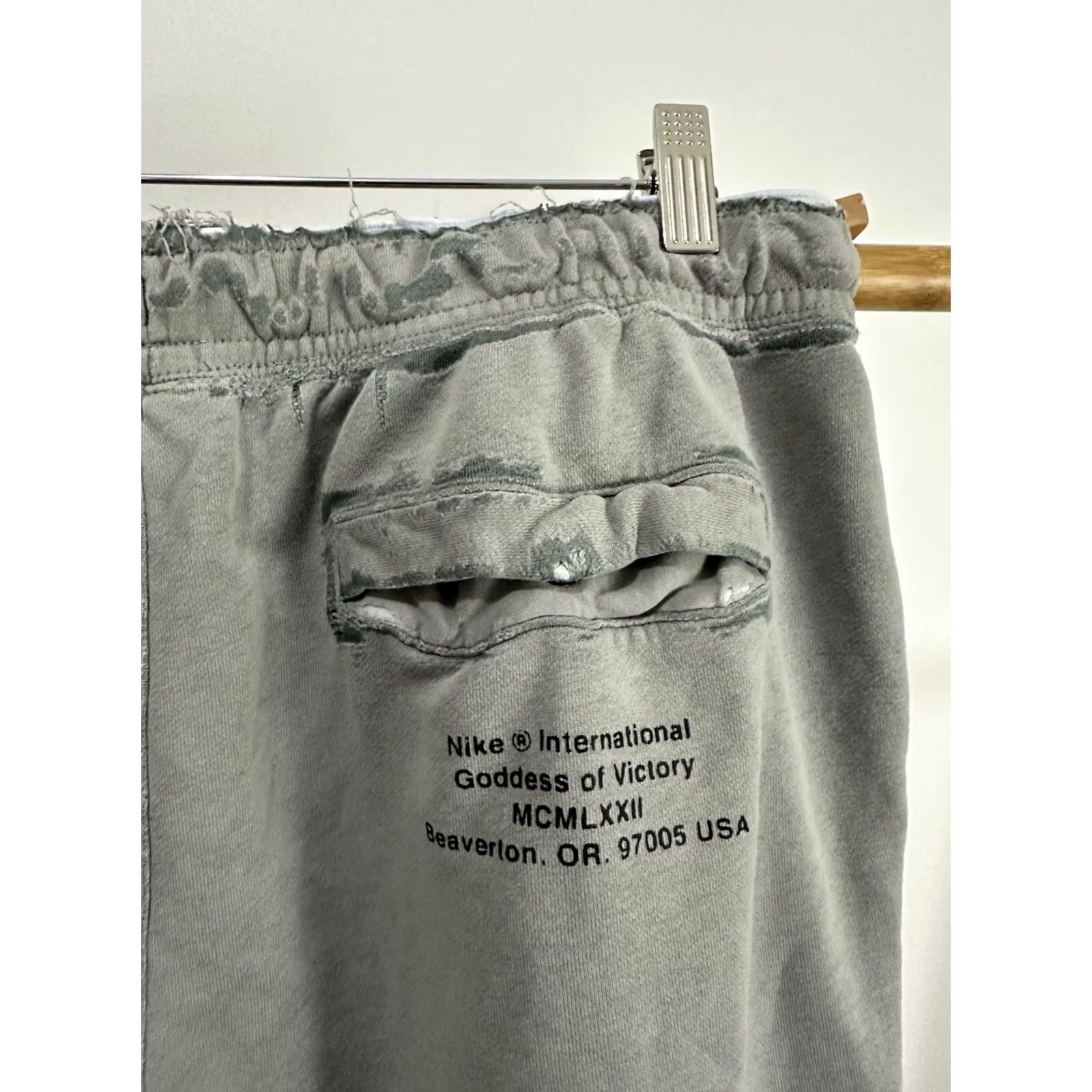 Nike Nike Swoosh Super Thrashed Distressed Worn Faded Soft Shorts XL Gray Mens Shorts XL Distressed NikeSwoosh Thrashed Workwear 90s Theme Mens Size US 36 / EU 52 - 5 Thumbnail