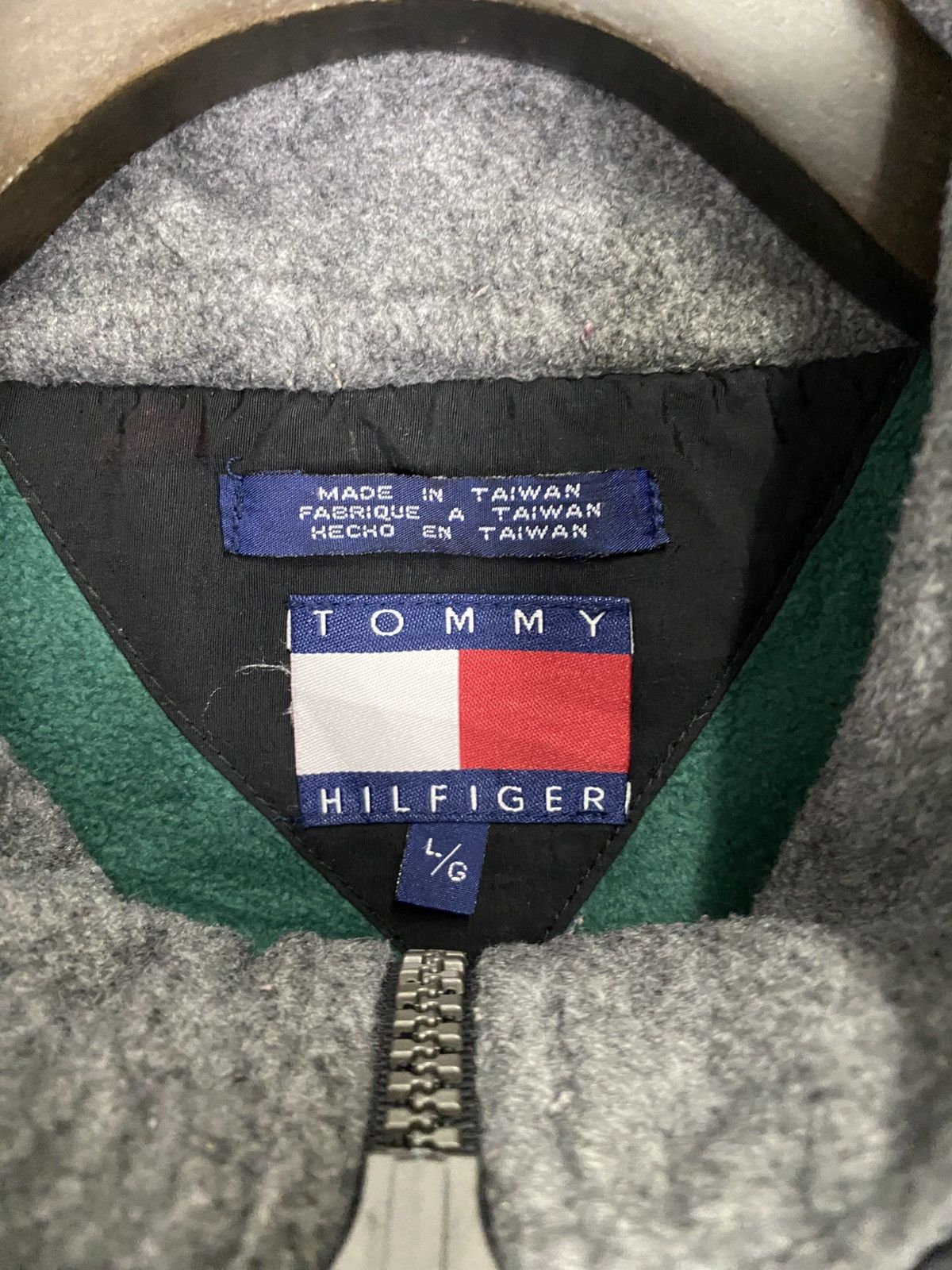Tommy Hilfiger × Vintage Vintage 90s tommy hilfiger athletic gear fleece jacket Size US L / EU 52-54 / 3 - 12 Thumbnail