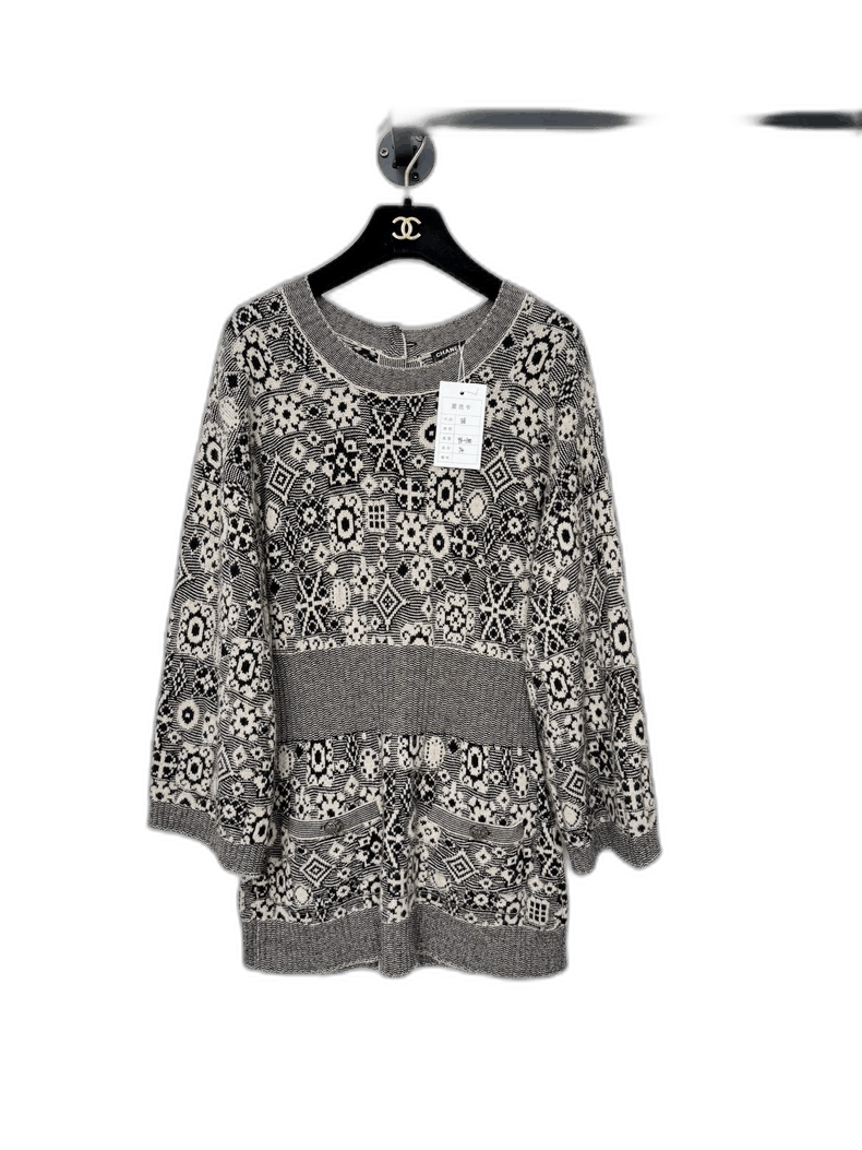 Chanel Chanel Knit Dress in Black and White Size M / US 6-8 / IT 42-44 - 1 Thumbnail