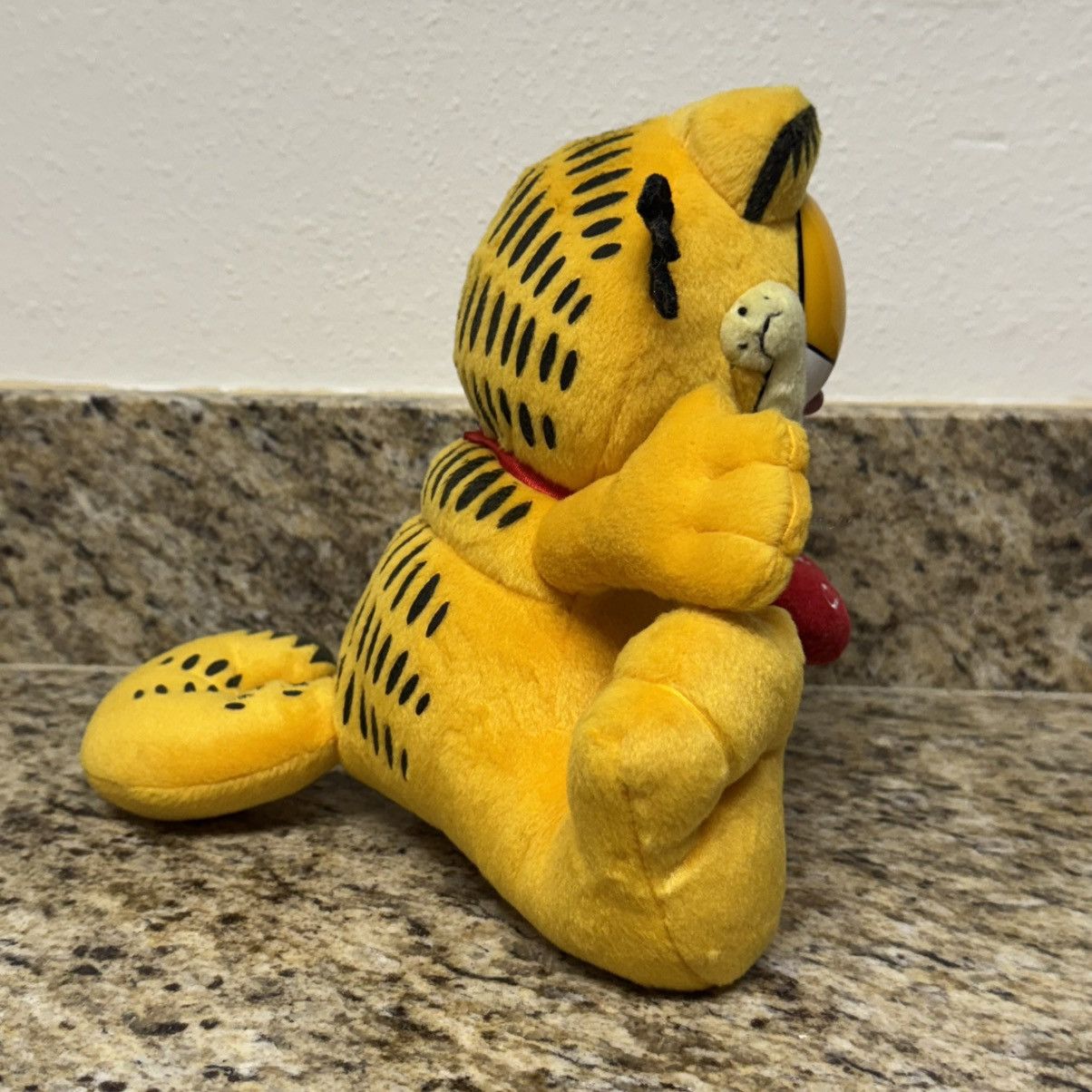 Vintage Vintage Garfield Te Quiero” 10” Spanish Valentines Day Plush Size ONE SIZE - 4 Thumbnail