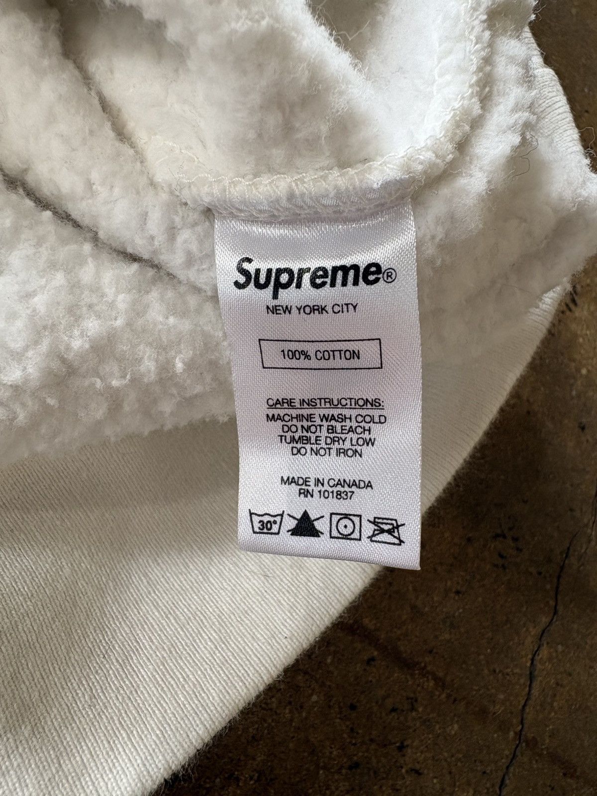 Supreme Supreme Graphic Logo Crewneck Size US XL / EU 56 / 4 - 4 Thumbnail