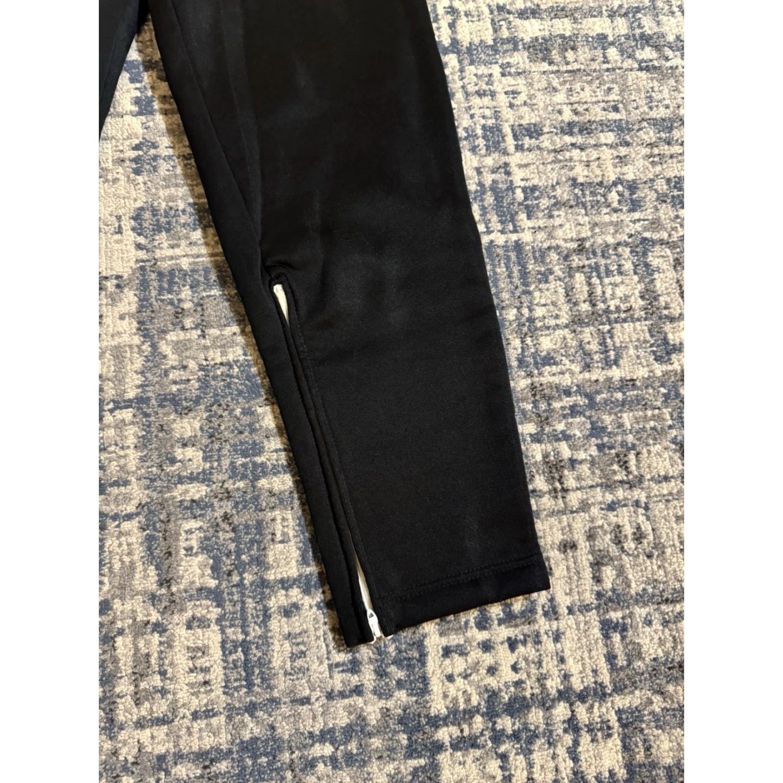 Champion VINTAGE Champion Sweatpants Pants 60s Black Nylon 30-32 Men Fried Deadstock Ankle Zip Elastic Waist Sz 14 Regular Fits 30-32 Size US 30 / EU 46 - 3 Thumbnail