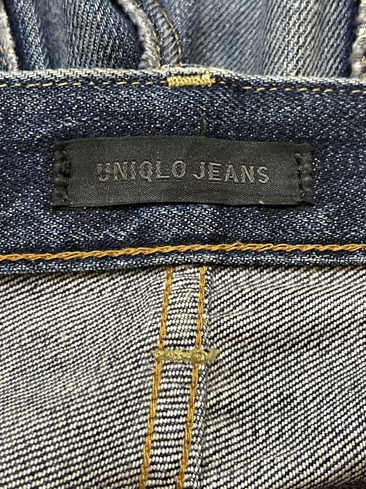 Uniqlo Vintage Japanese Uniqlo Blue Faded Wash Distress Style Jeans Size US 34 / EU 50 - 9 Thumbnail