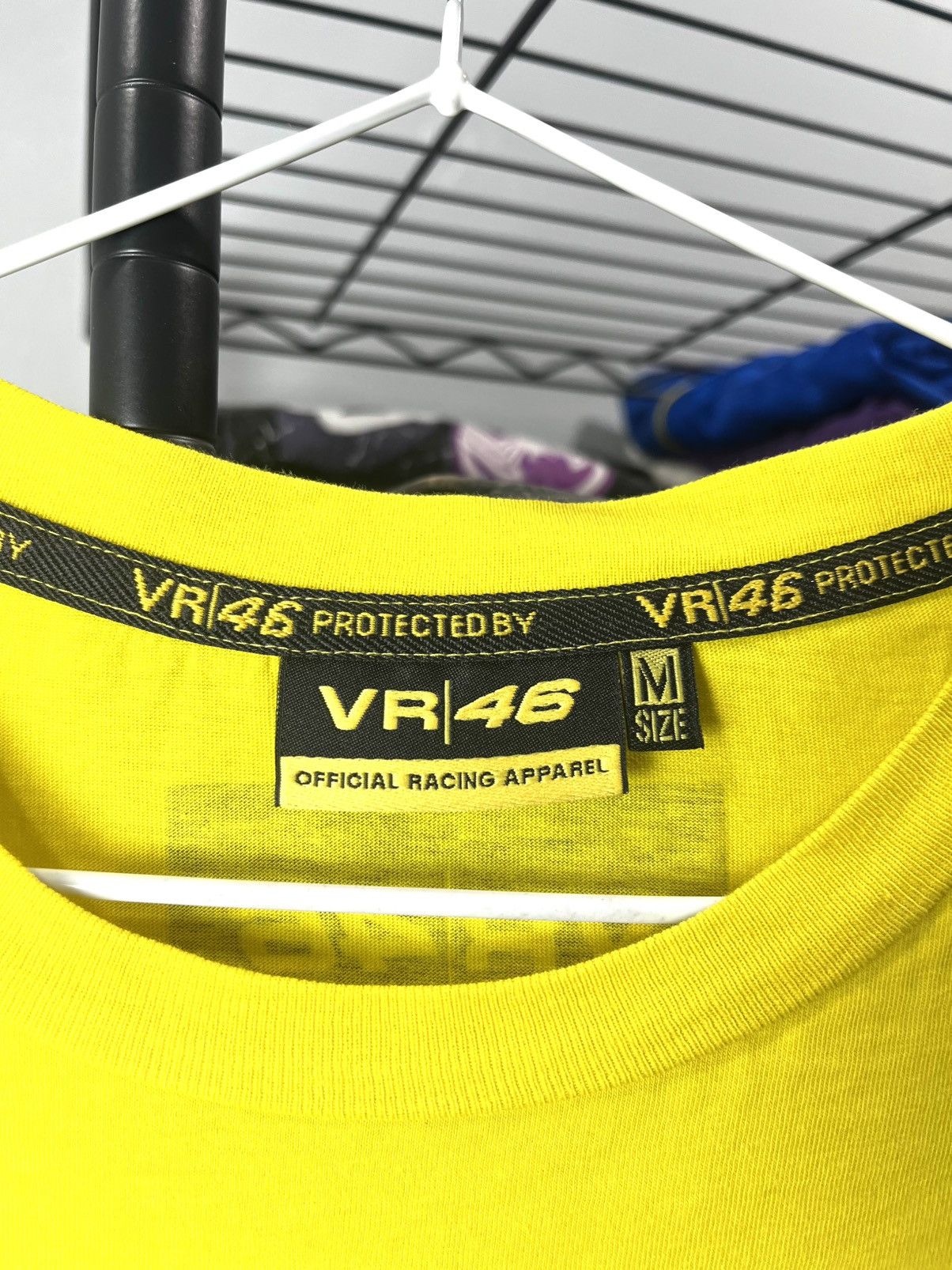 Vintage Valentino Rossi VR46 Moto GP Racing Team T Shirt Size US M / EU 48-50 / 2 - 5 Thumbnail