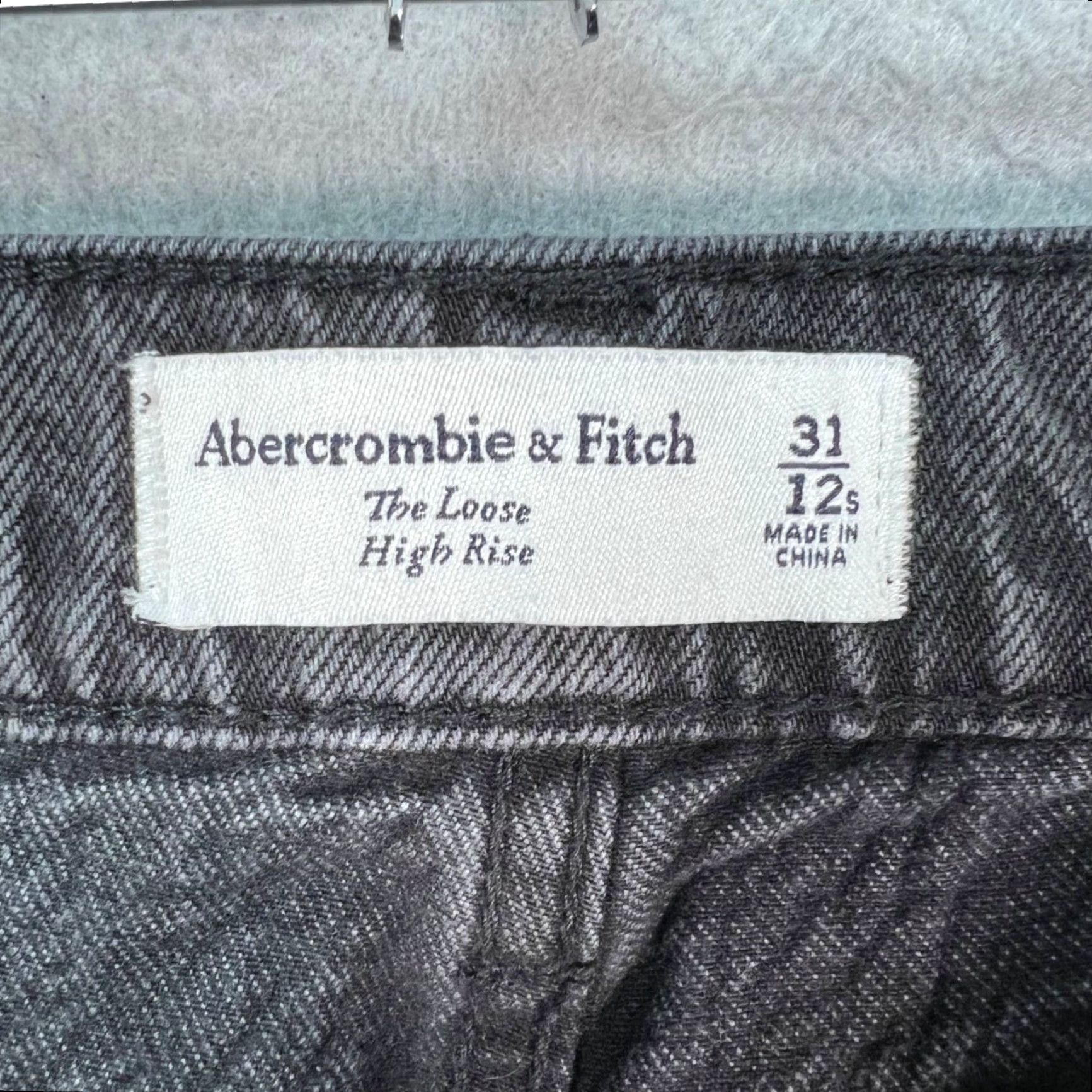 Abercrombie & Fitch Abercrombie & Fitch Womens 31 / 12s Black High Rise Loose Fit Denim Jeans Shirt? Size 34" / US 12 / IT 48 - 3 Thumbnail