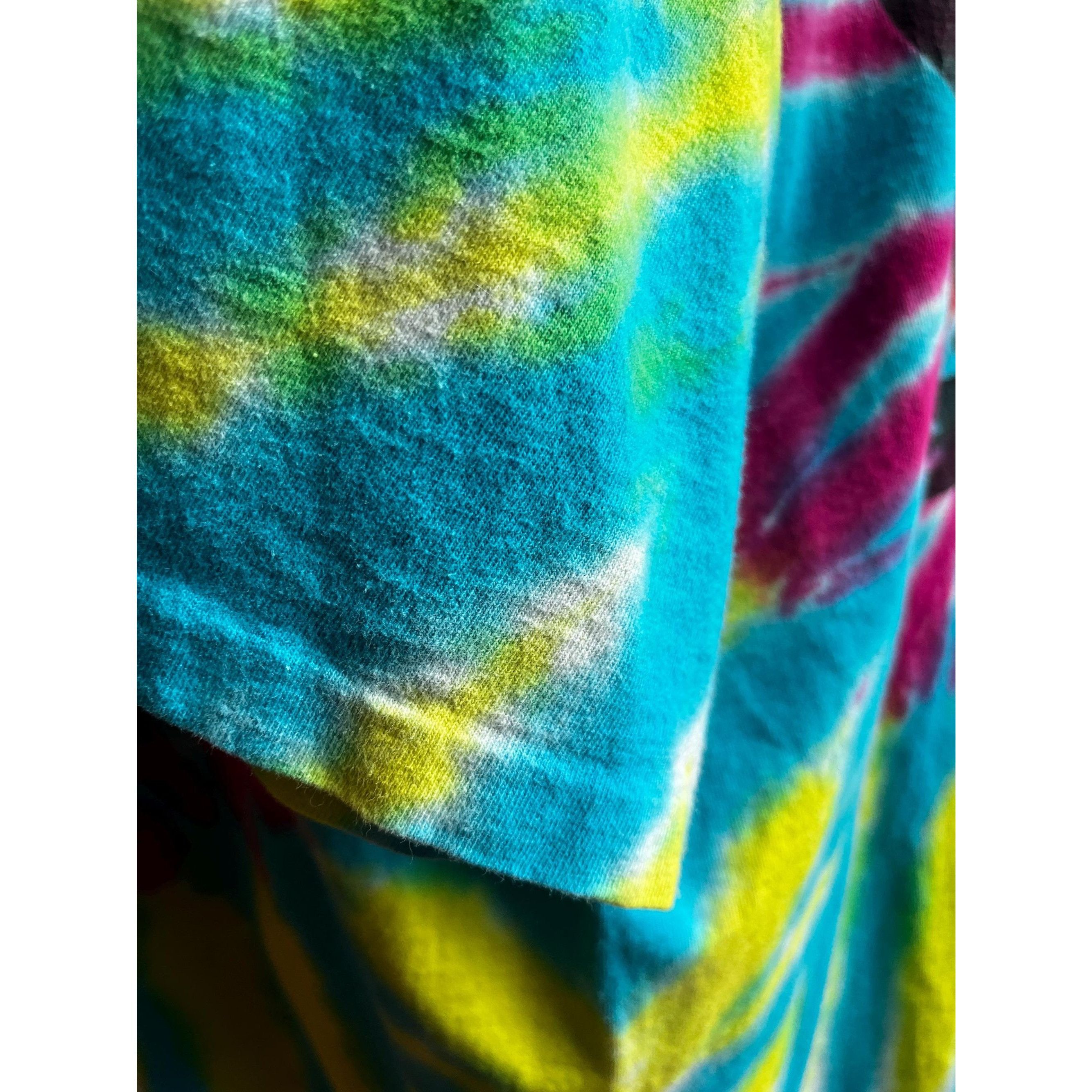 Vintage 90s vintage tie dye graphic tee senior tour t shirt 1996 Size US XL / EU 56 / 4 - 7 Thumbnail