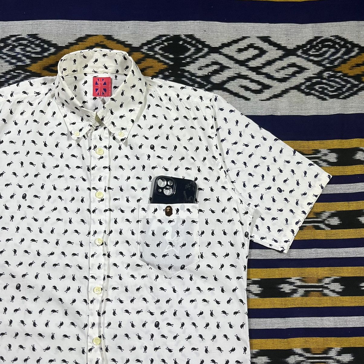 Bape Vtg Bape Small Logo Pocket Shirt Size US M / EU 48-50 / 2 - 3 Thumbnail