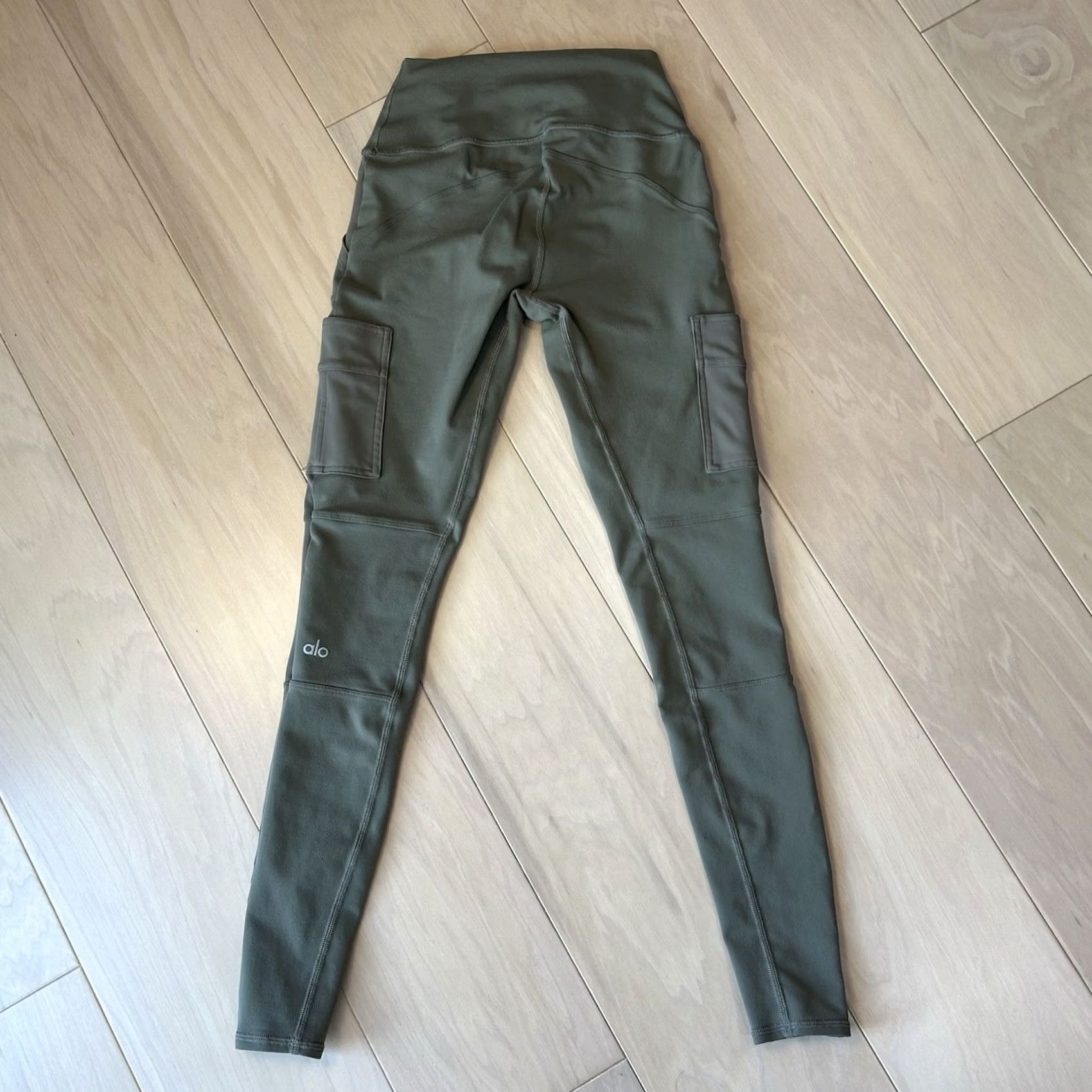 Alo Alo High Waist Cargo Legging In Gray Women’s XS Size 26" / US 2 / IT 38 - 3 Thumbnail