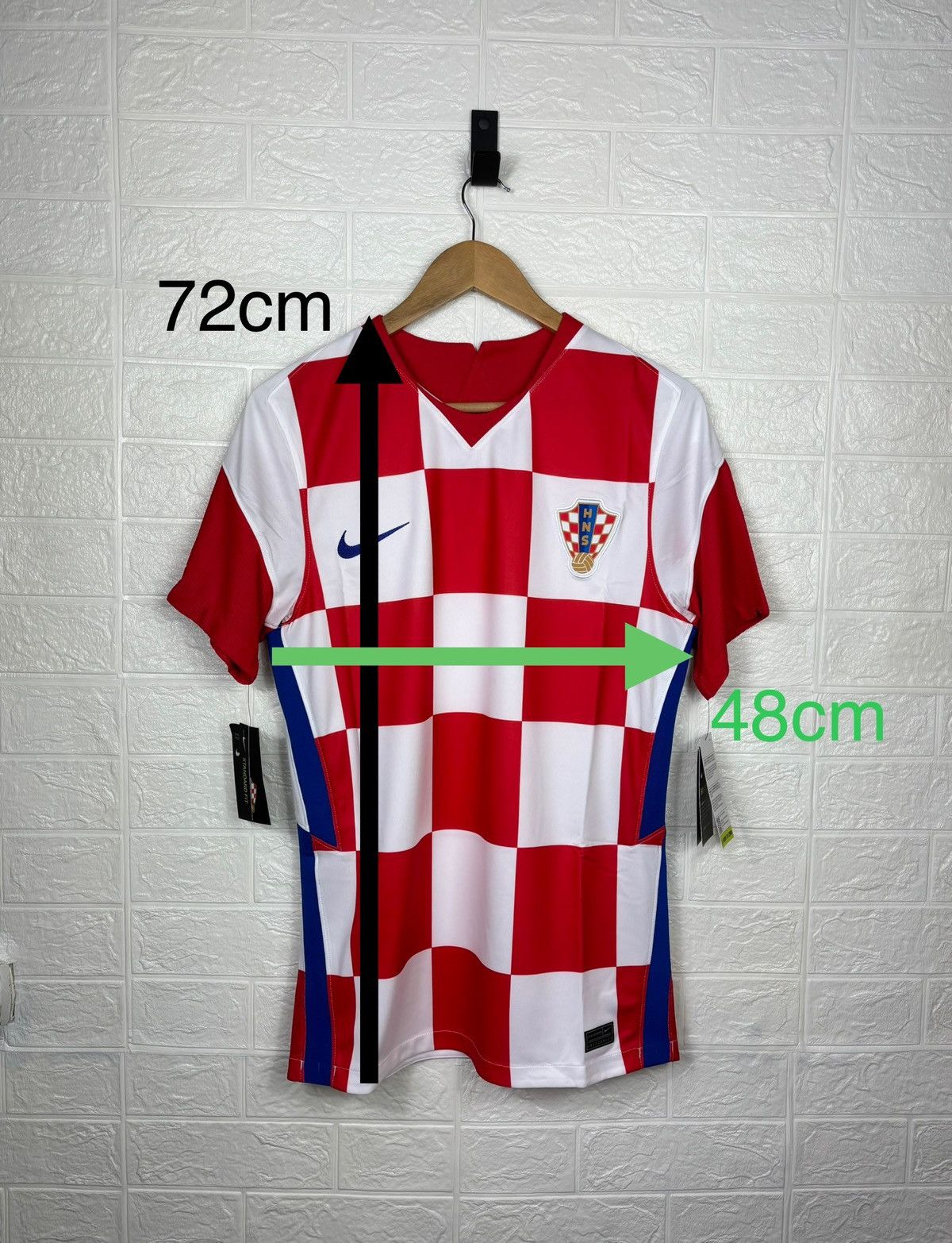Nike Croatia Euro 2020 Home Soccer Jersey Football Kit Shirt Size US S / EU 44-46 / 1 - 2 Thumbnail